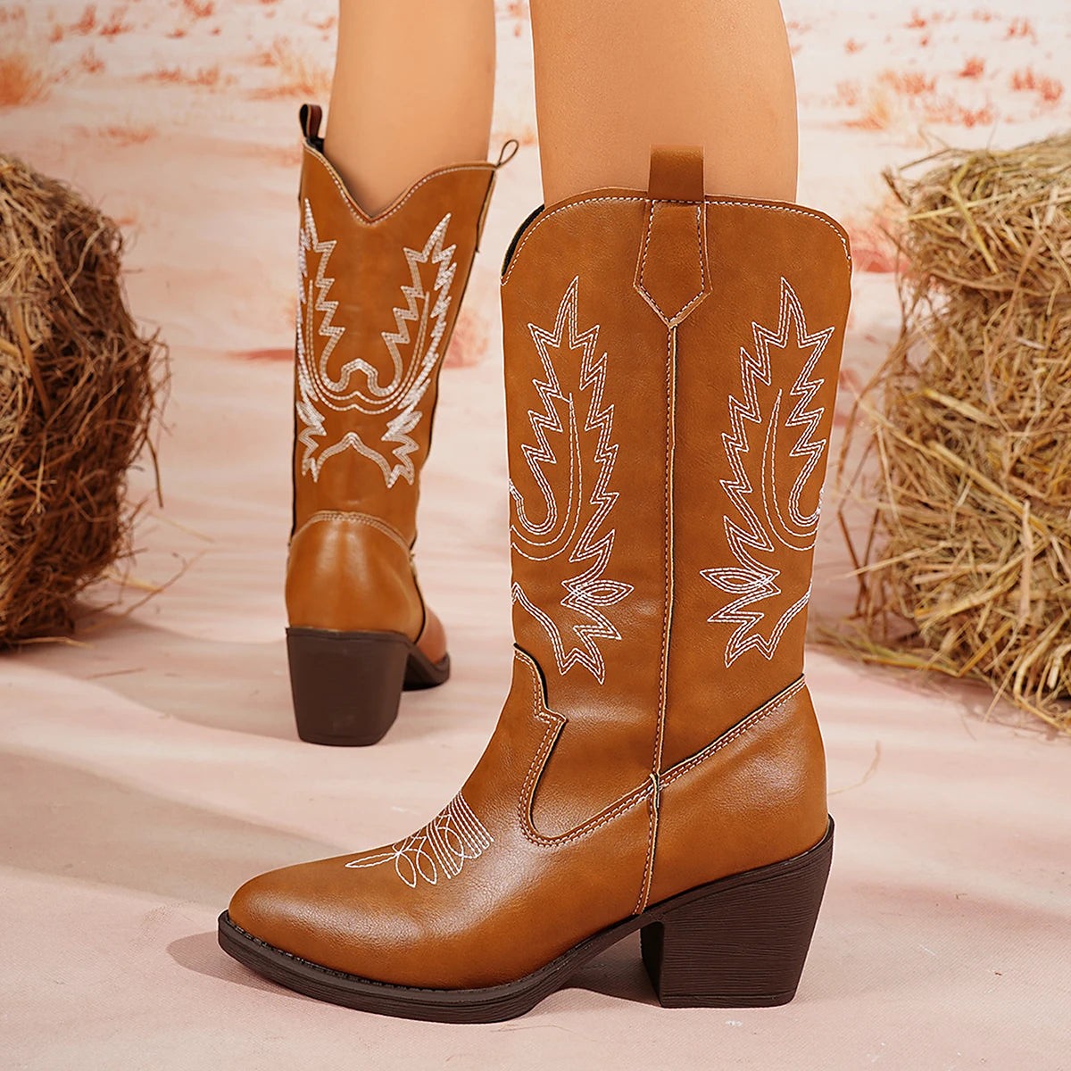 Women's Zigzag Stitched Cowboy Boots
