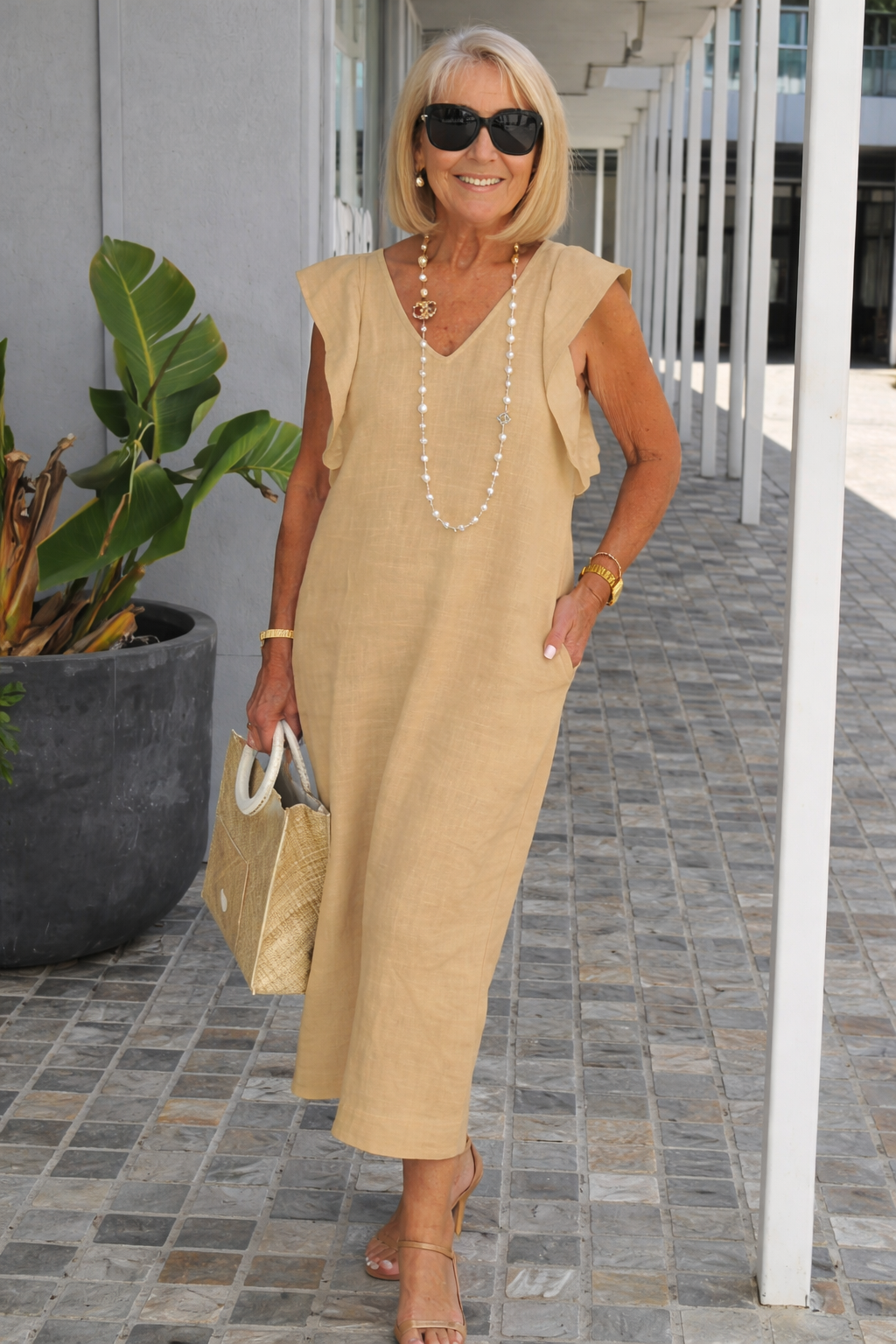 Damen Leinenkleid mit V-Ausschnitt und Volants Jully