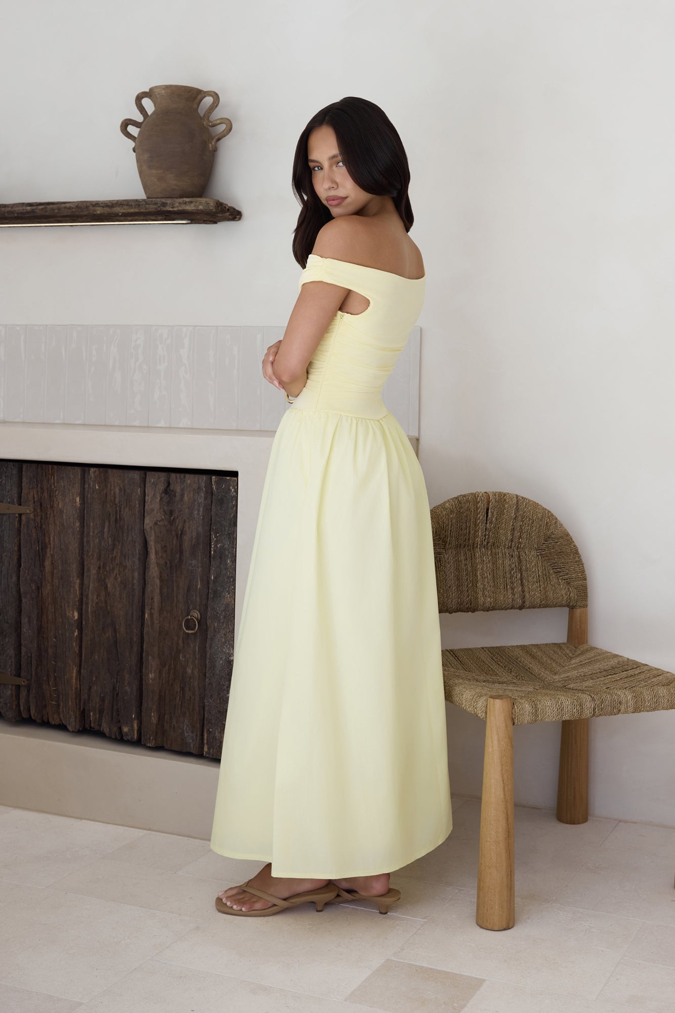 Damen Maxikleid mit Schulterfreiem Design Jully