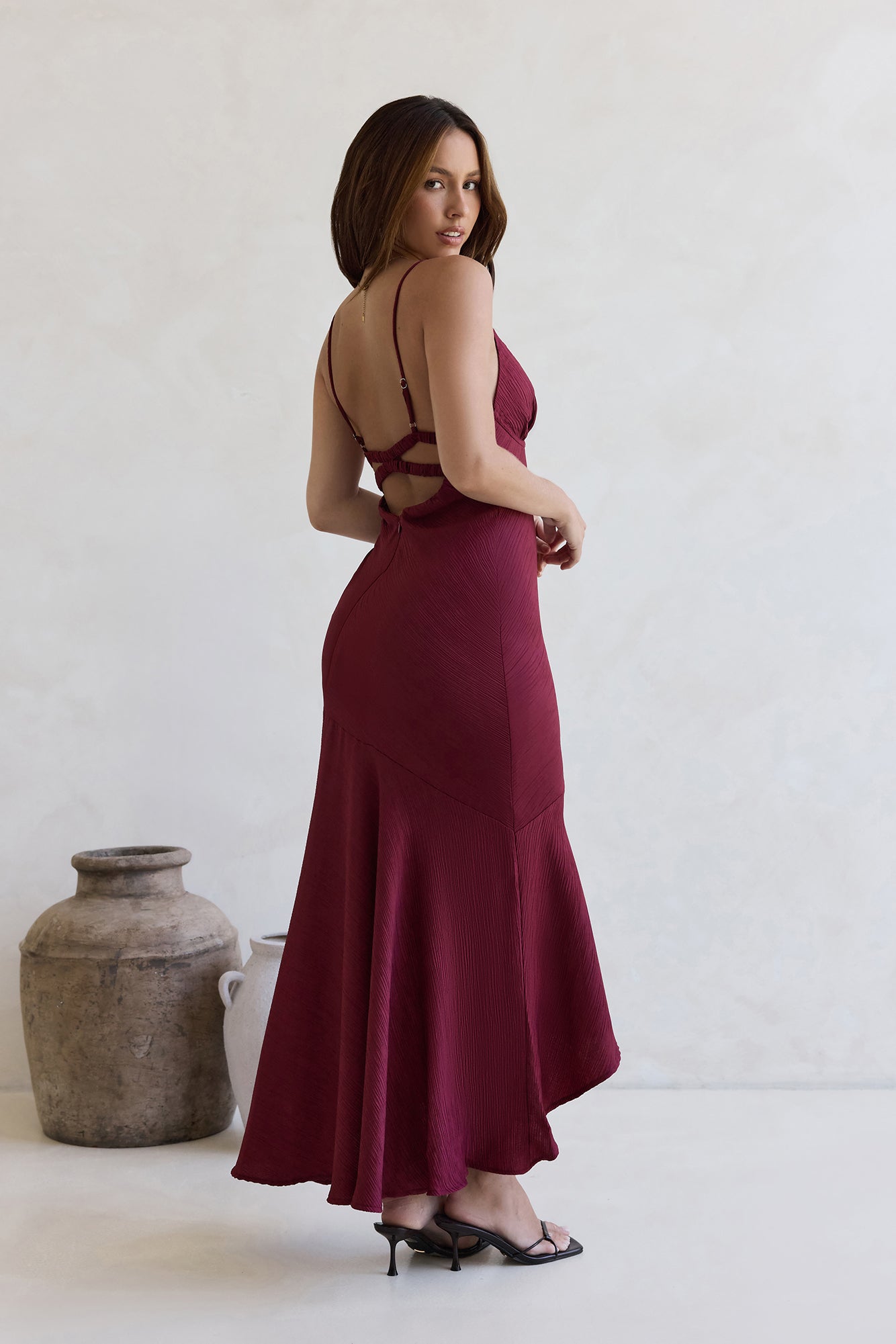 Damen Maxikleid mit V-Ausschnitt und asymmetrischem Saum Jully