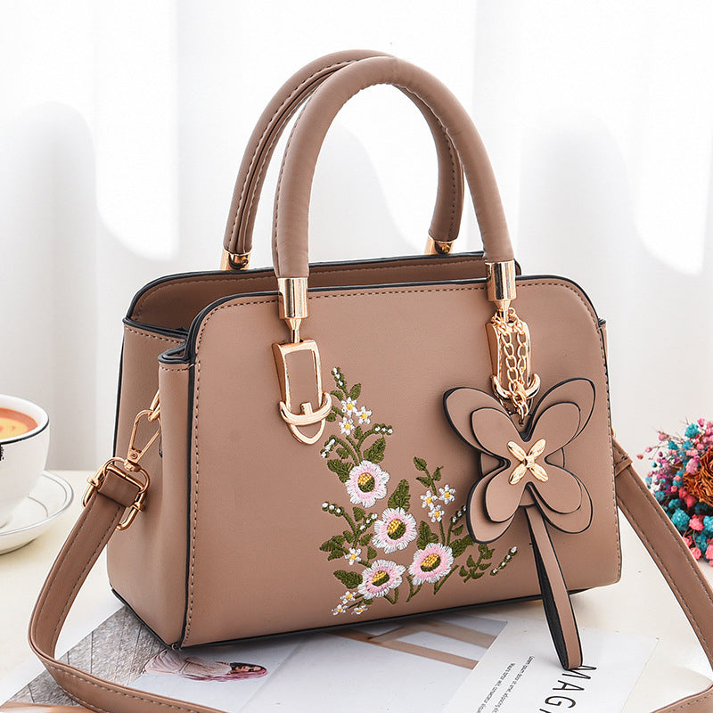 Damen Umhängetasche mit Blumenstickerei aus PU Jully