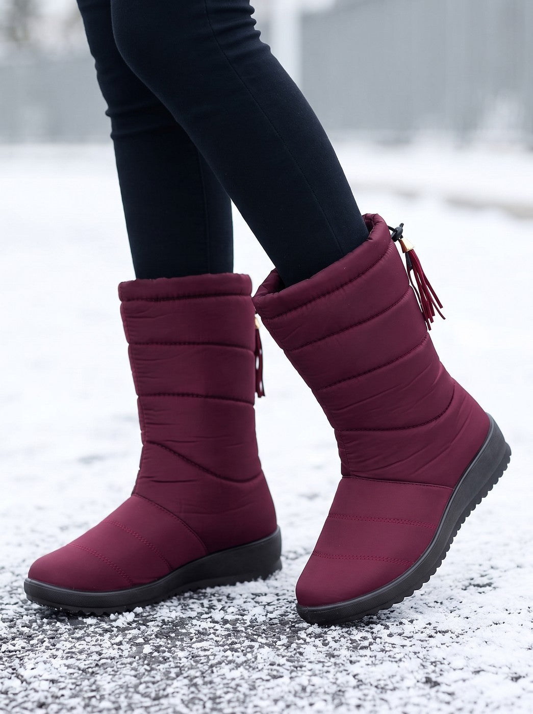 Women's Toggle Tie Cold Weather Boots