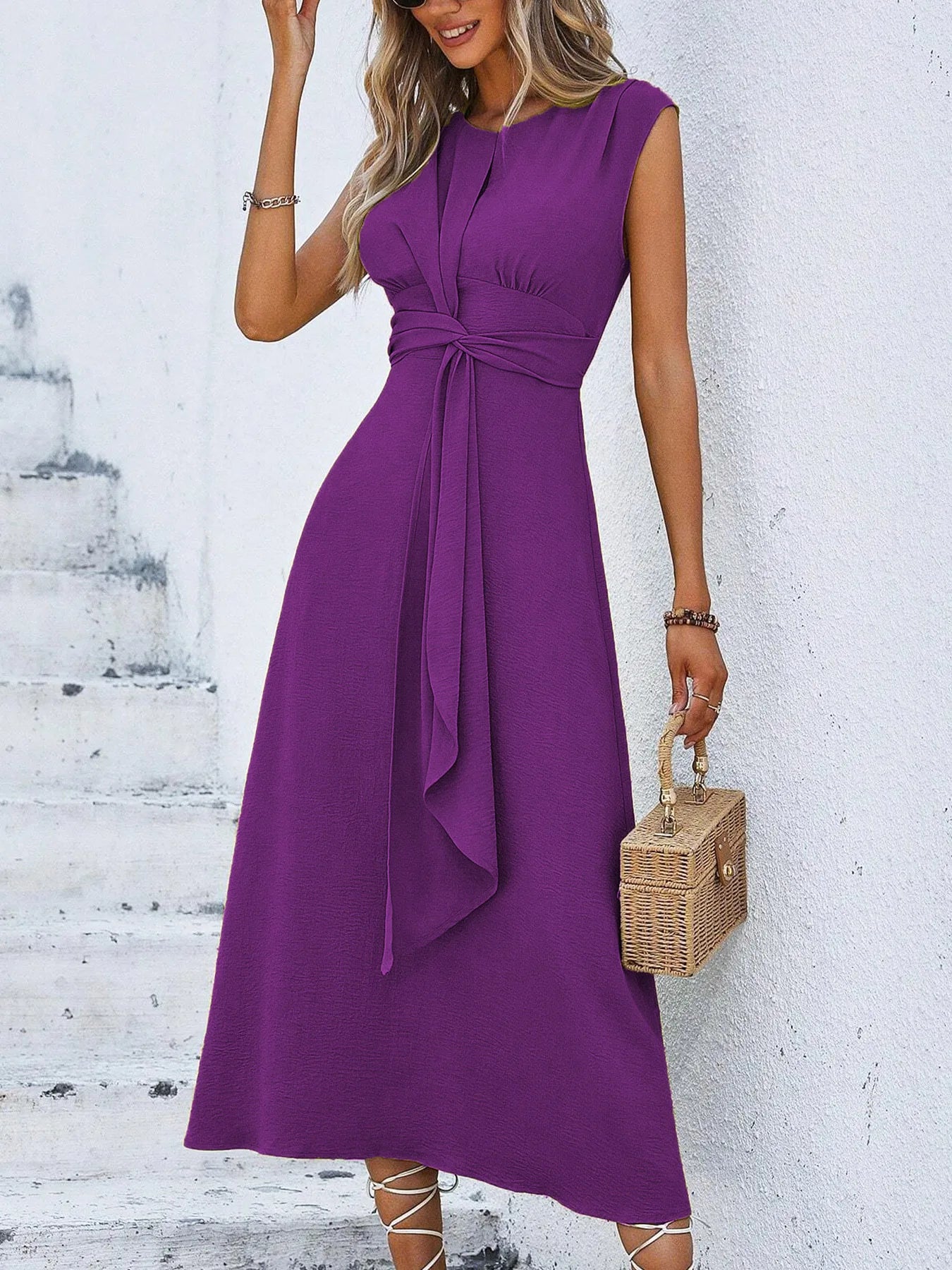 Damen A-Linien Kleid mit Gürtel und ärmellos Jully