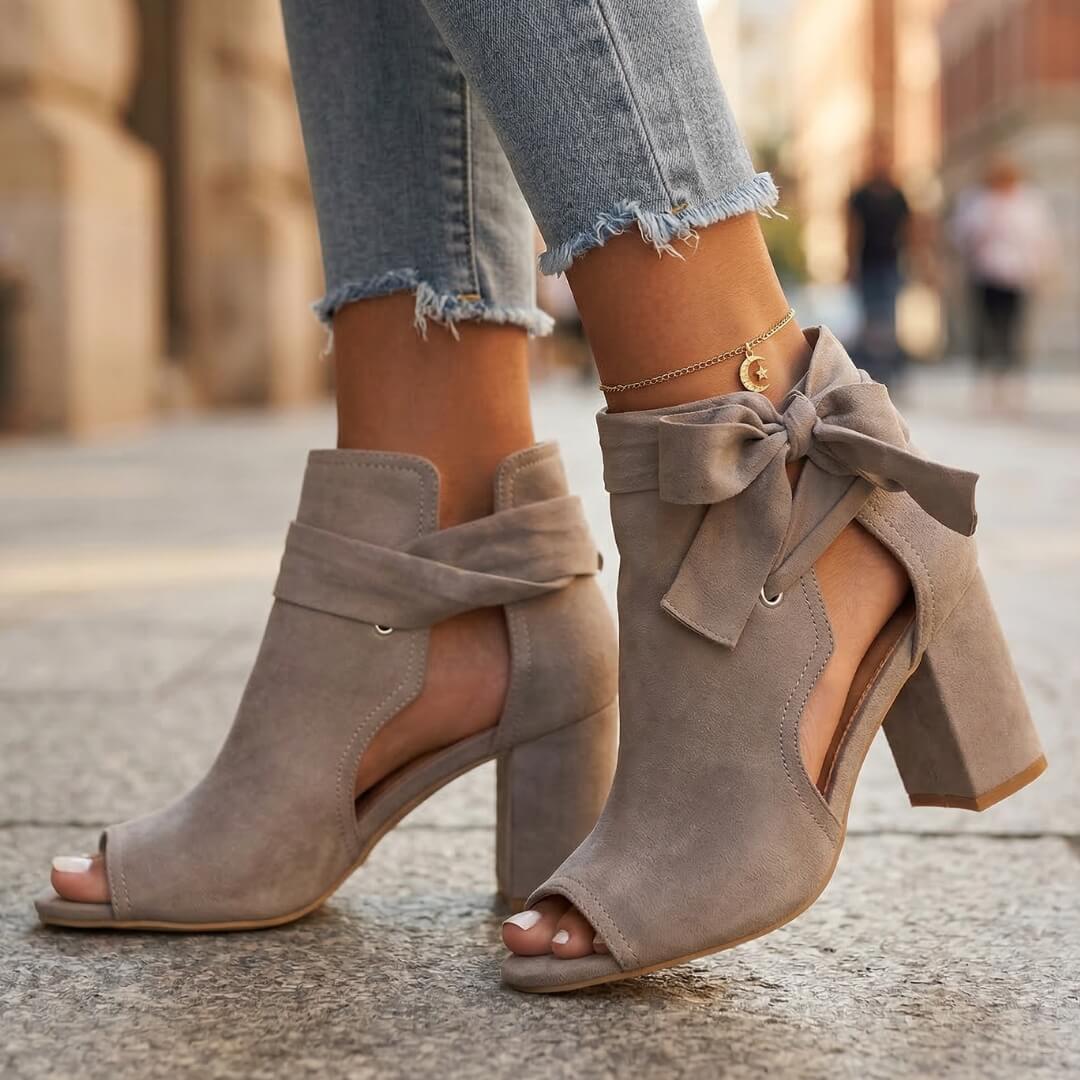Damen Blockabsatzschuhe aus Wildleder mit Schleifendetail Jully