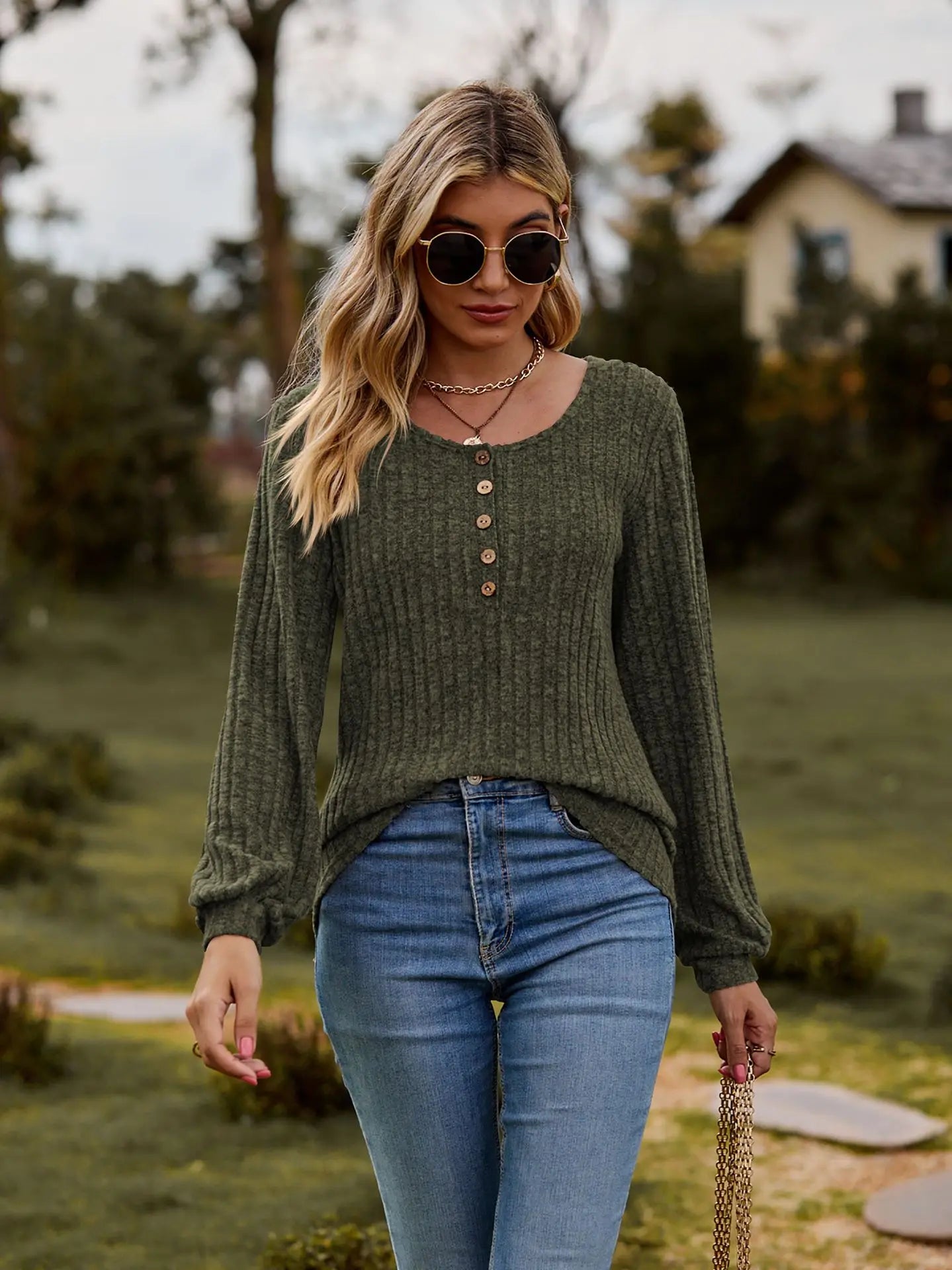 Damen Bluse mit langen Ärmeln und dekorativen Knöpfen Jully