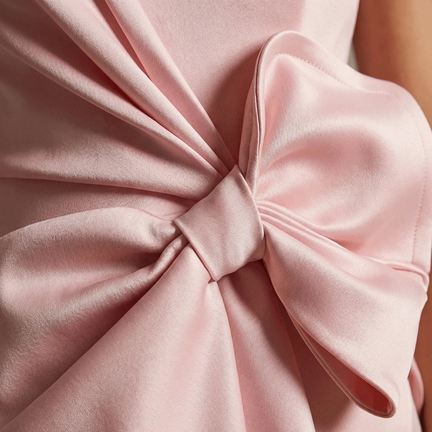 Damen Cocktailkleid mit Drapierung und Schleife Jully