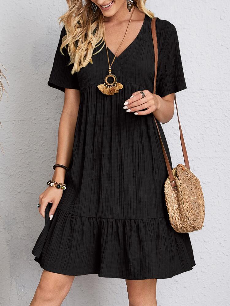 Damen Freizeitkleid mit V-Ausschnitt und voluminösem Saum Jully