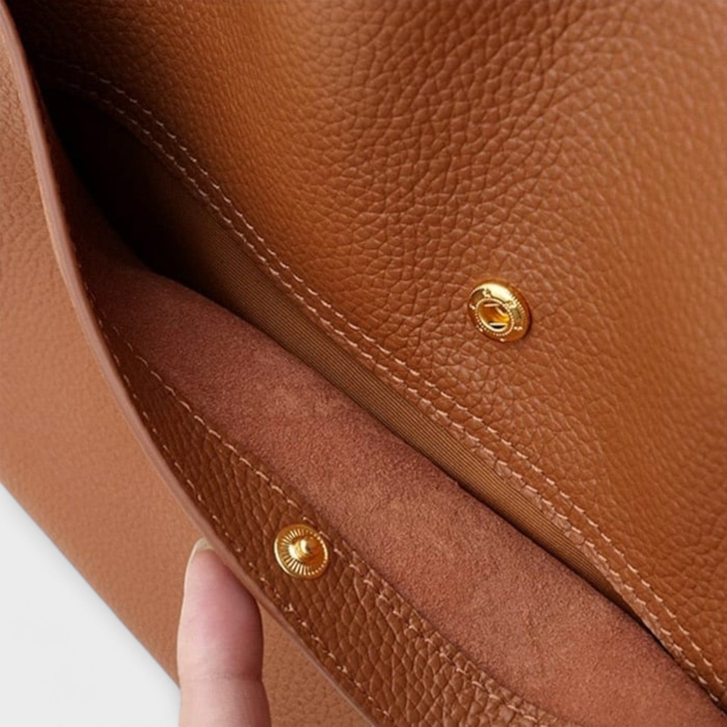 Damen Handtasche aus Leder mit geräumigem Innenraum Jully