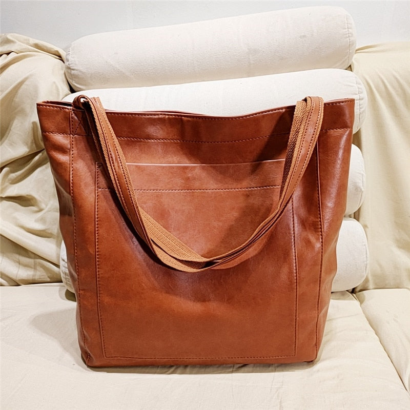 Damen Handtasche schwarz aus PU-Leder mit elegantem Design Jully