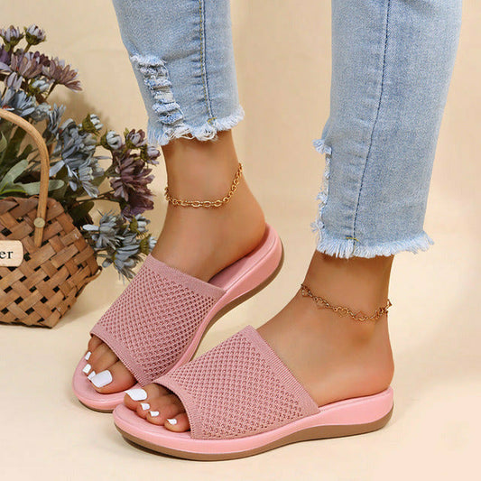 Damen Hausschuhe aus Mesh mit Keilabsatz Jully