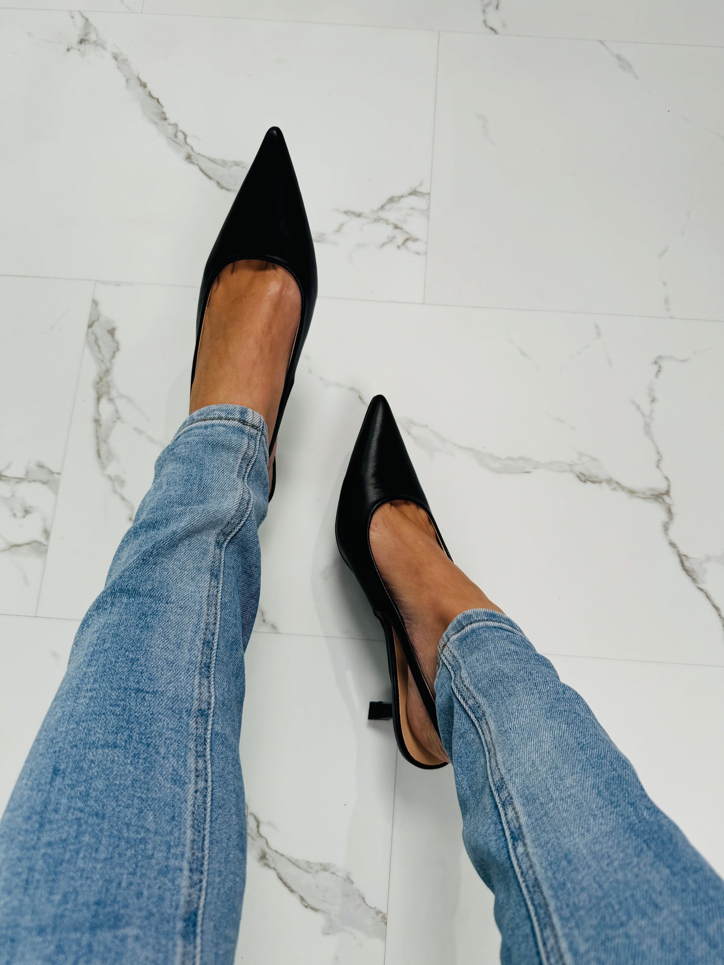 Damen High Heels mit Knöchelverschluss in Schwarz Jully