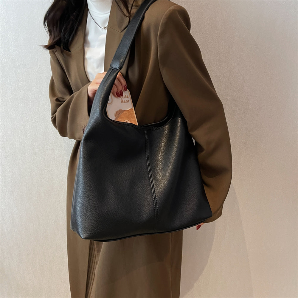 Damen Hobo Tasche aus veganem Leder mit Druckknopf Jully