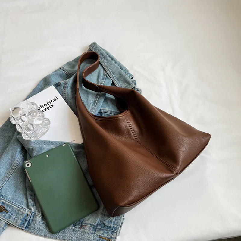 Damen Hobo Tasche aus veganem Leder mit Druckknopf Jully