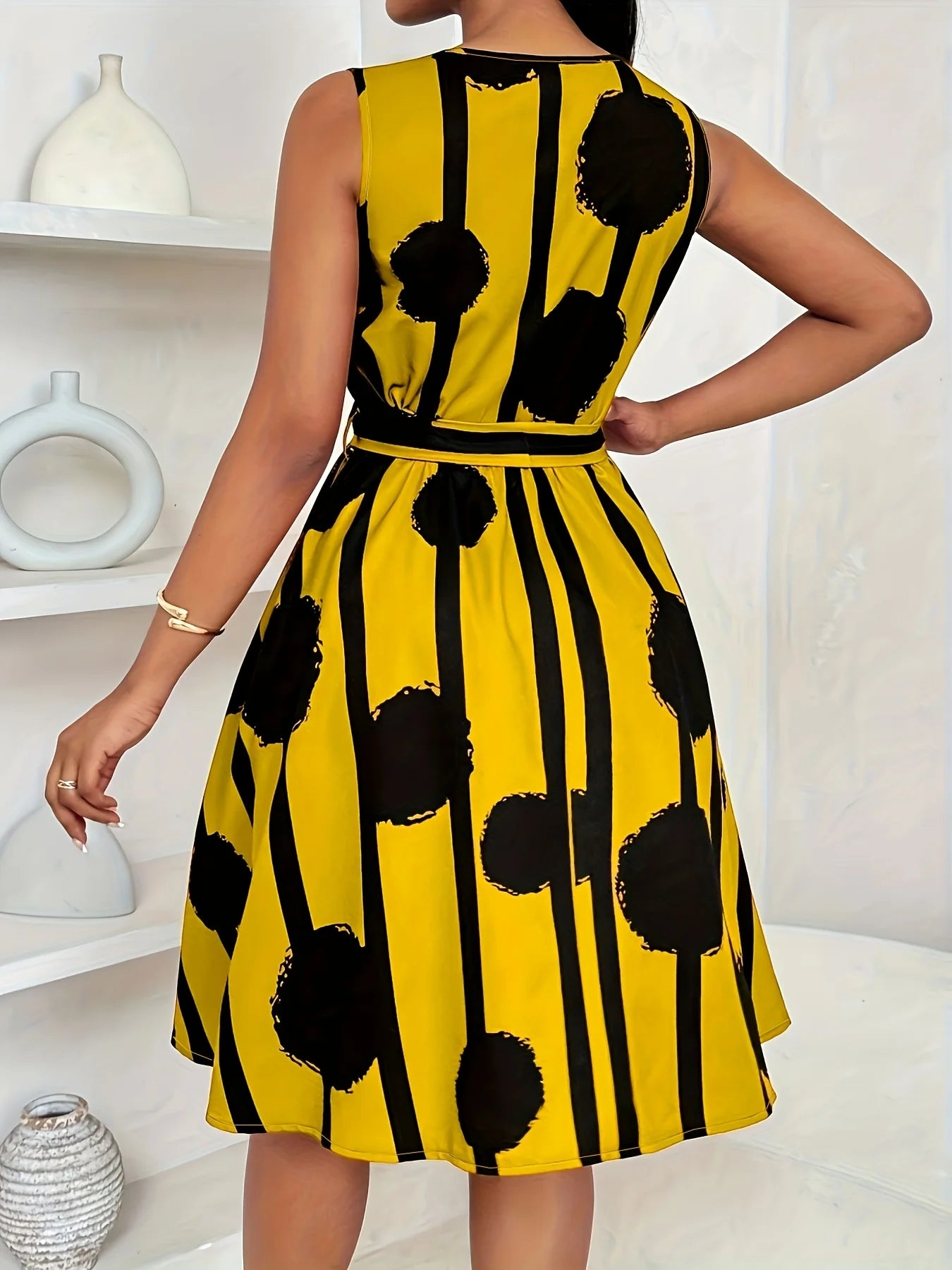 Damen Kleid in Übergröße mit floralem Muster Jully