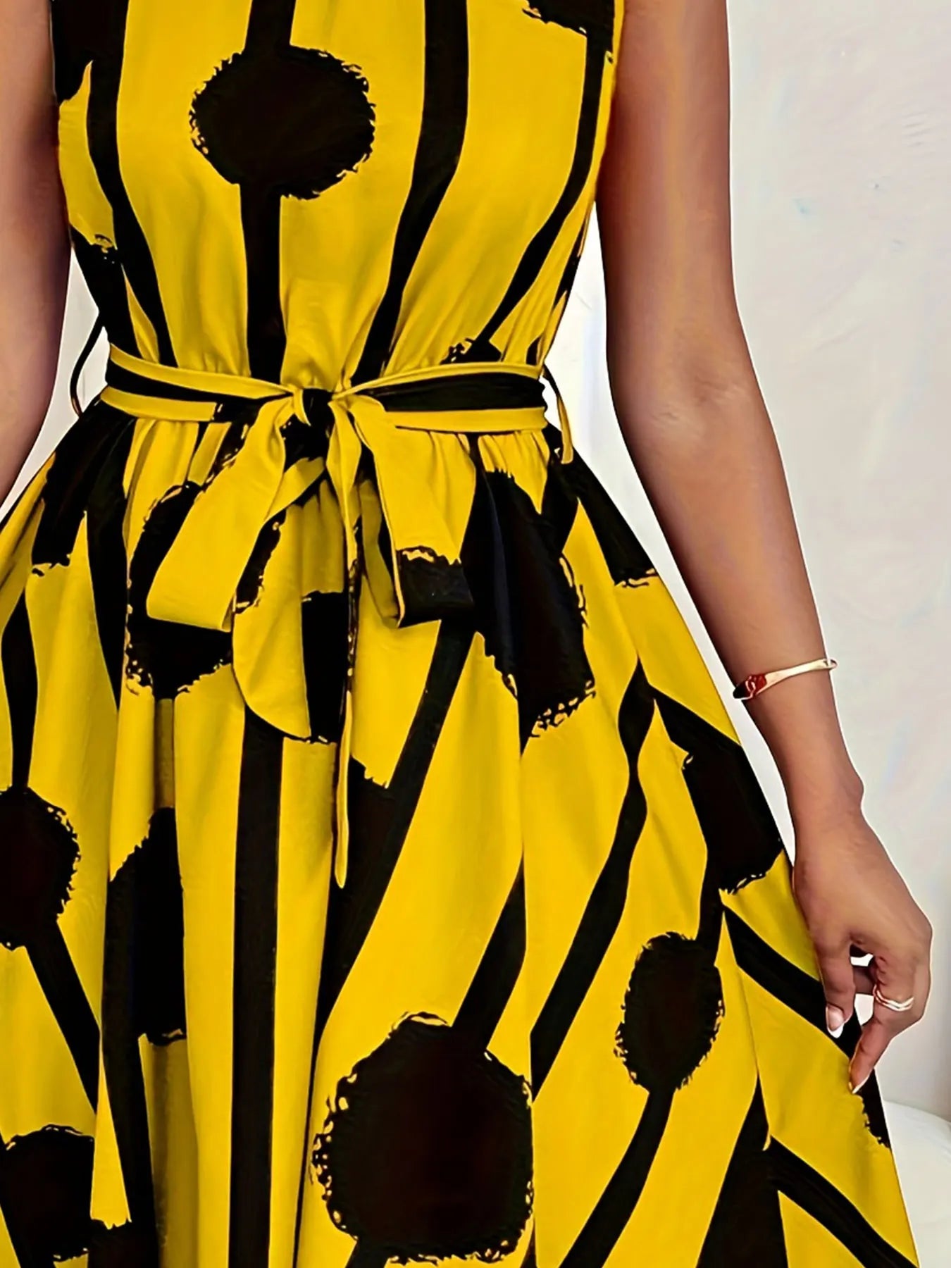 Damen Kleid in Übergröße mit floralem Muster Jully