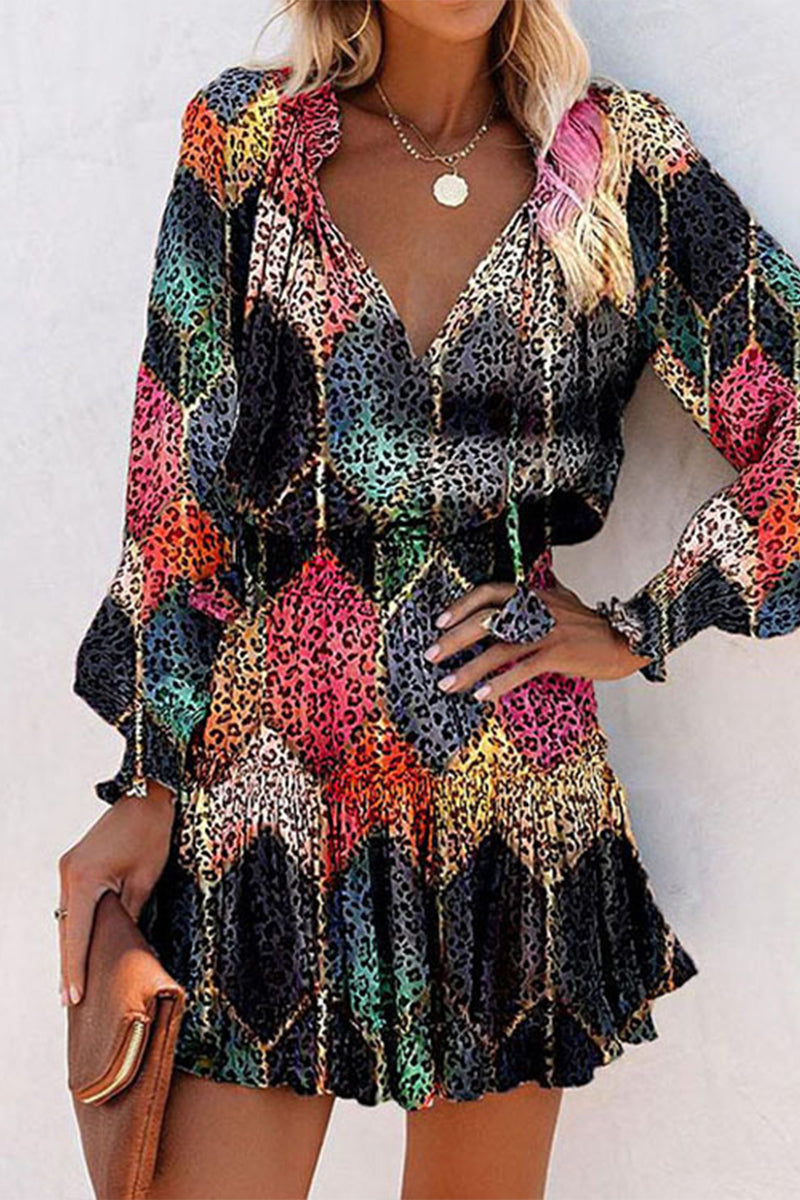 Damen Kleid mit V-Ausschnitt und Rüsche Jully