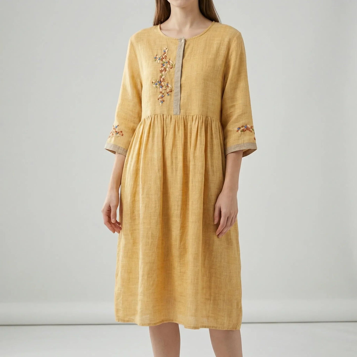 Damen Kleid mit besticktem Ethno-Design Jully