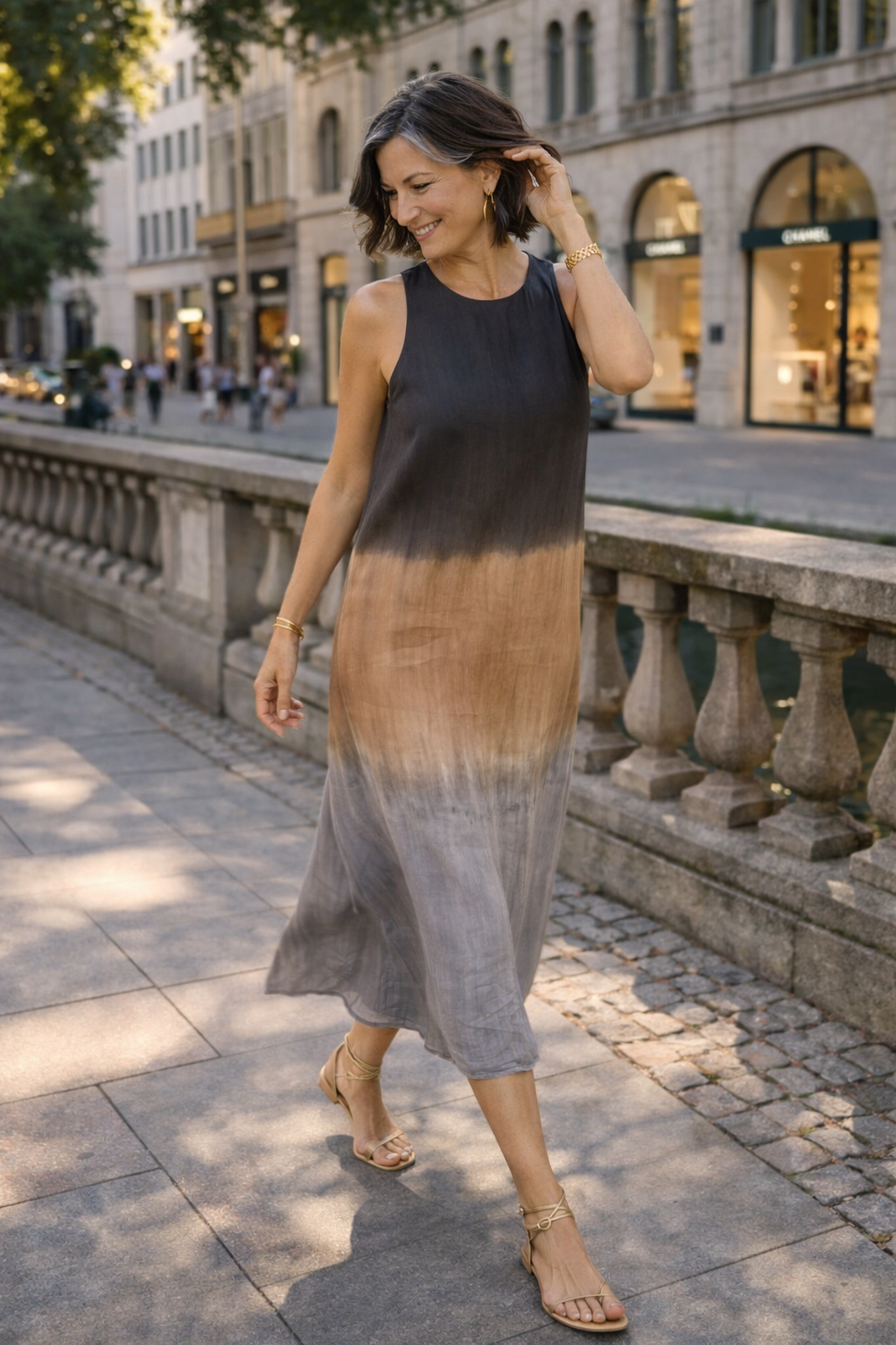 Damen Kleid mit fließendem Schnitt und dezentem Muster Jully