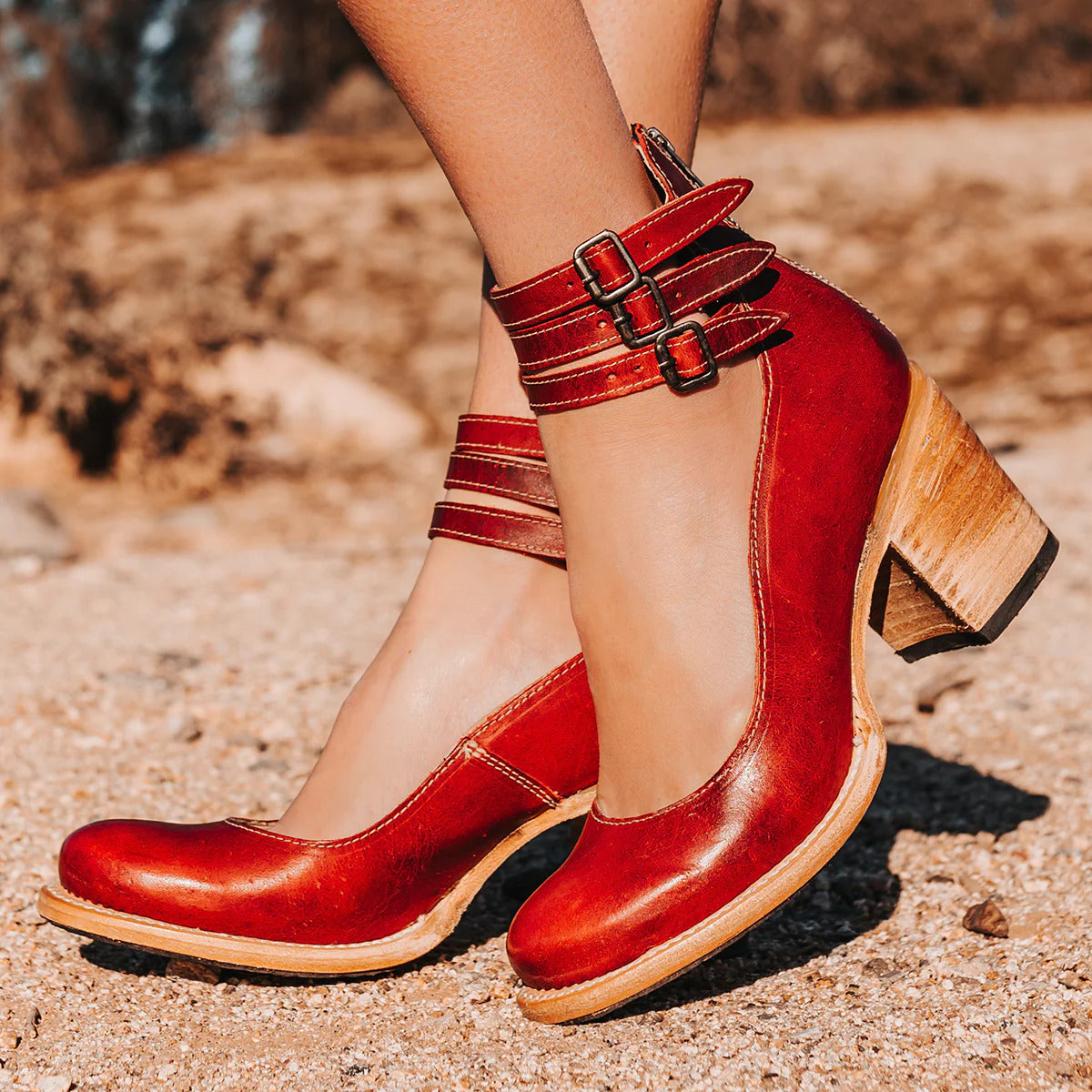 Damen Komfort-Heels aus veganem Leder in Schwarz Jully