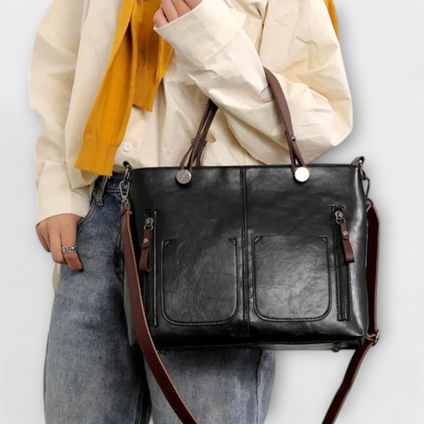 Damen Ledertasche in Schwarz mit elegantem Design Jully