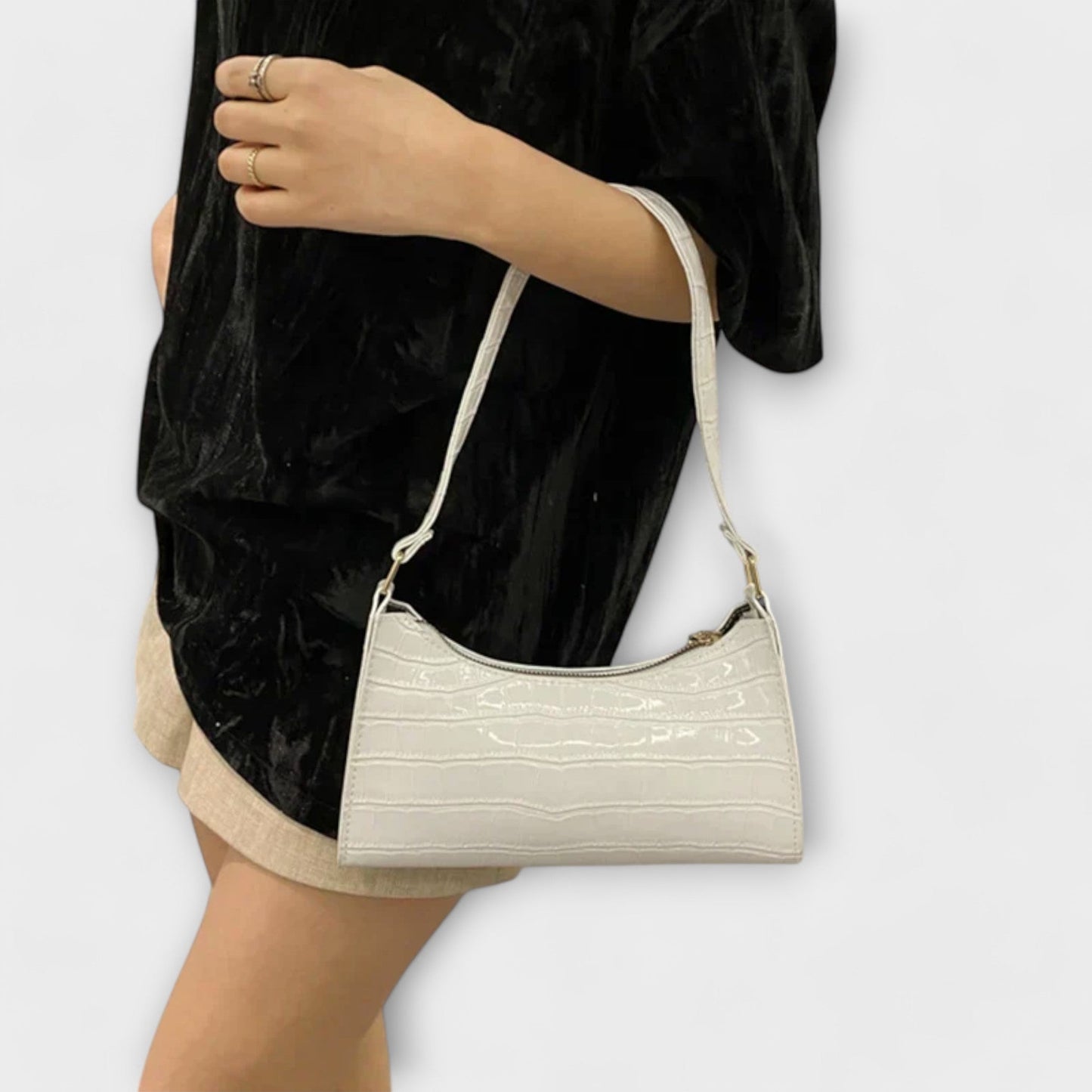 Damen Ledertasche mit glänzendem Finish Jully