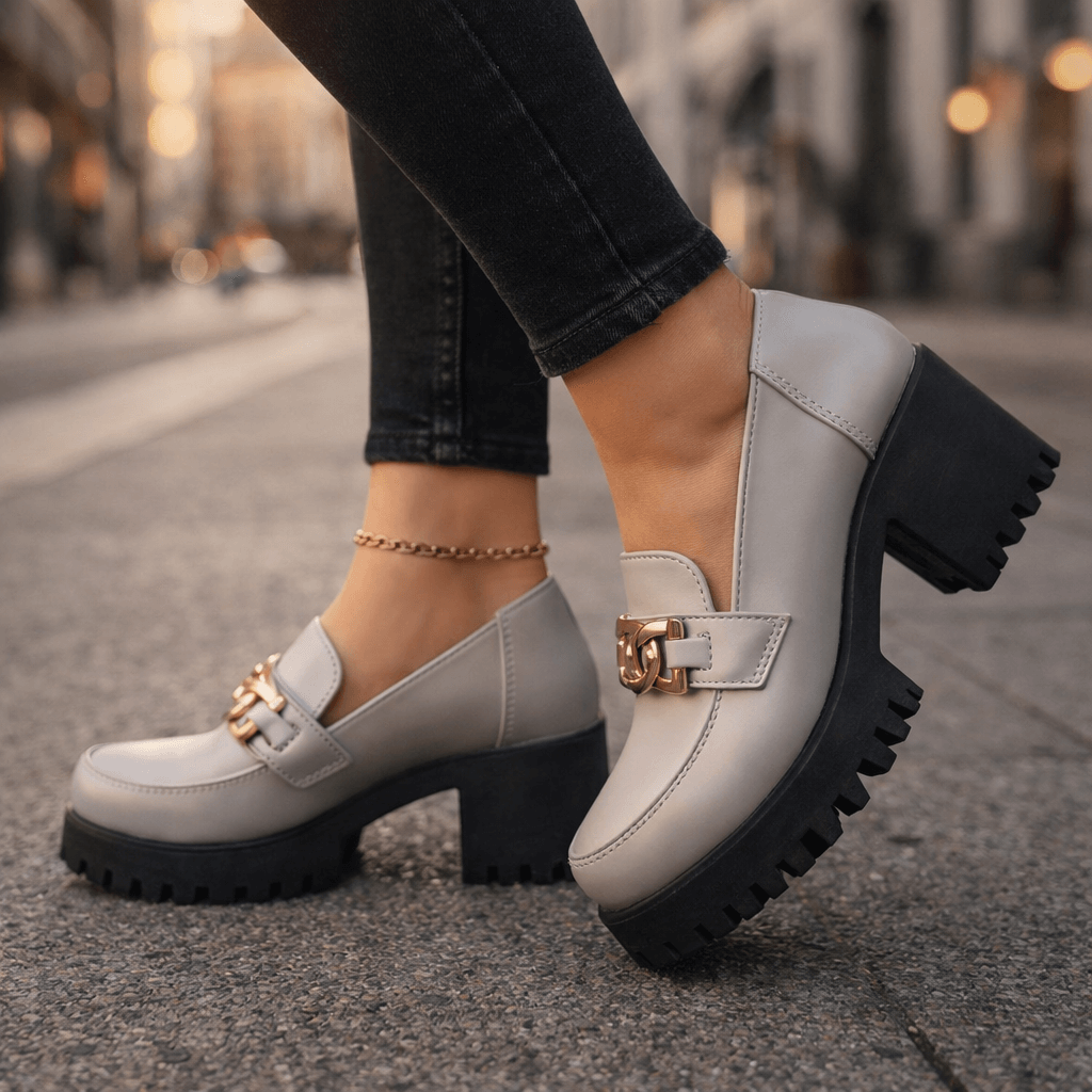 Damen Loafer aus Leder mit Goldkettendetail Jully
