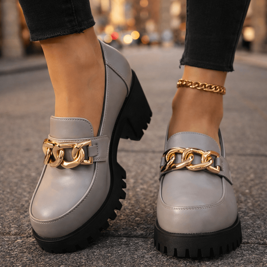Damen Loafer aus Leder mit Goldkettendetail Jully