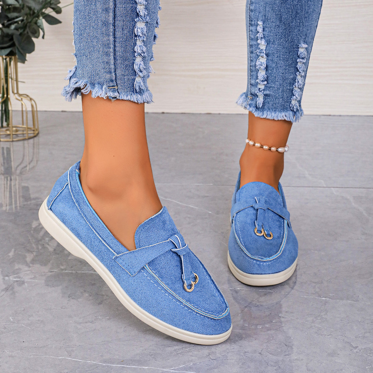 Damen Loafer aus samtiger Textur mit Quaste Jully