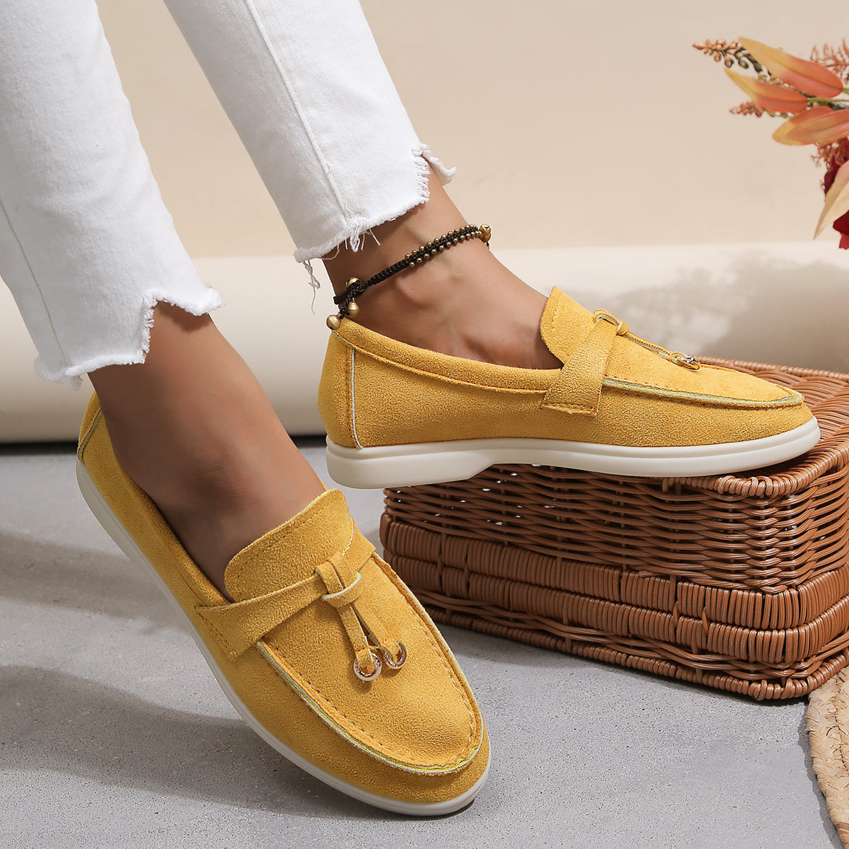 Damen Loafer aus samtiger Textur mit Quaste Jully