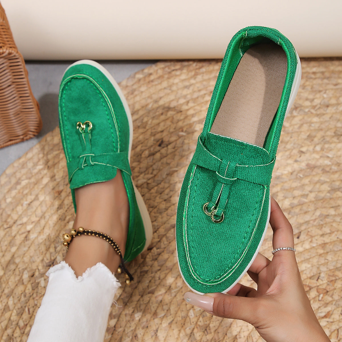 Damen Loafer aus samtiger Textur mit Quaste Jully