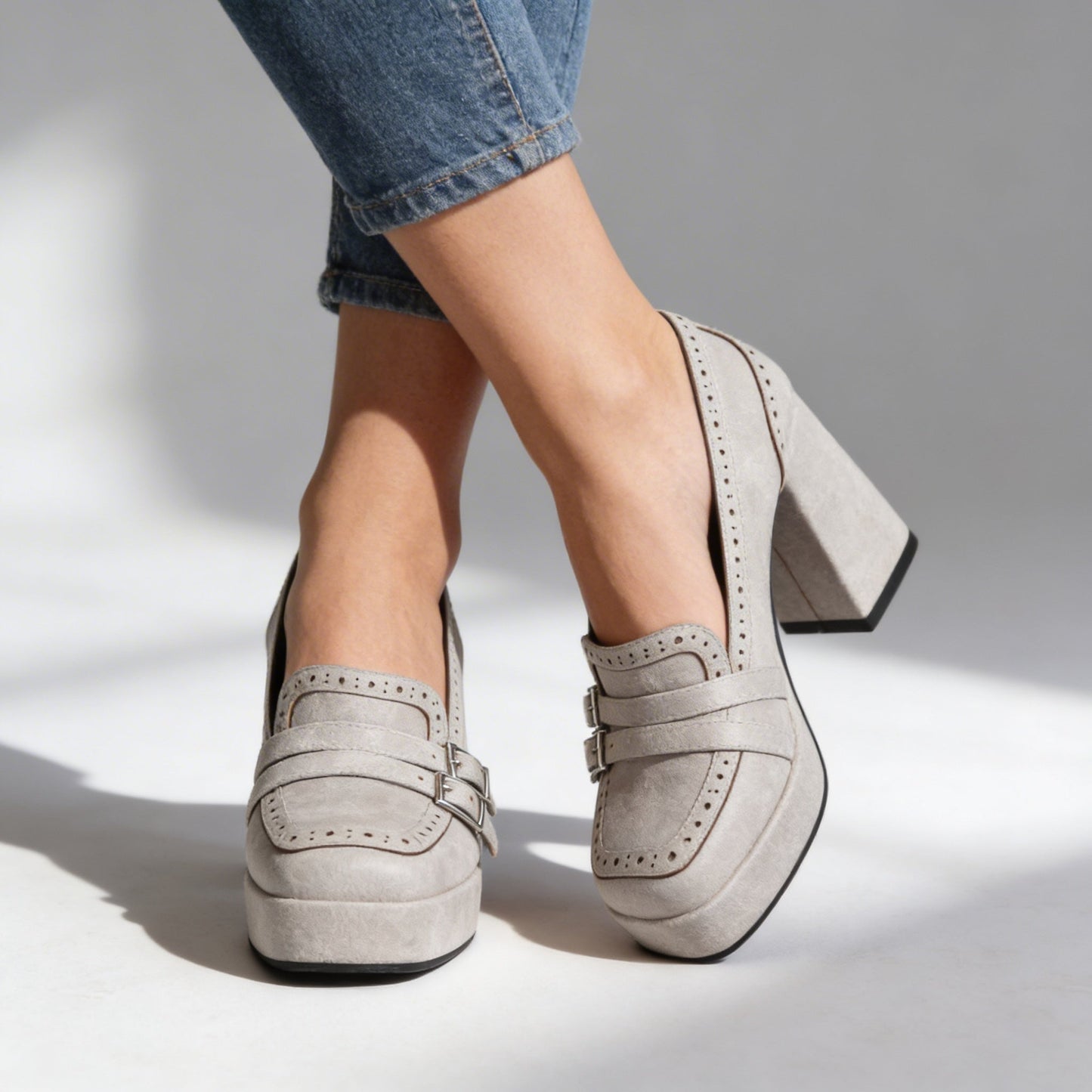 Damen Loafer mit Brogue-Perforation und Blockabsatz Jully