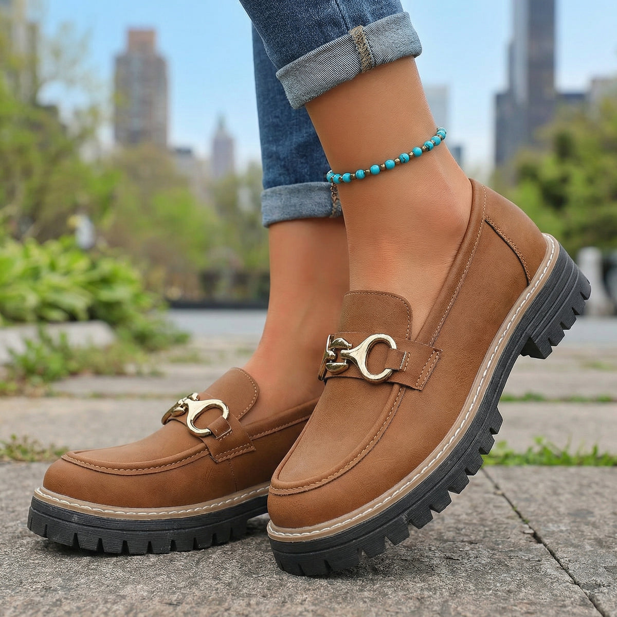 Damen Loafer mit Schnallenakzent aus Wildleder Jully