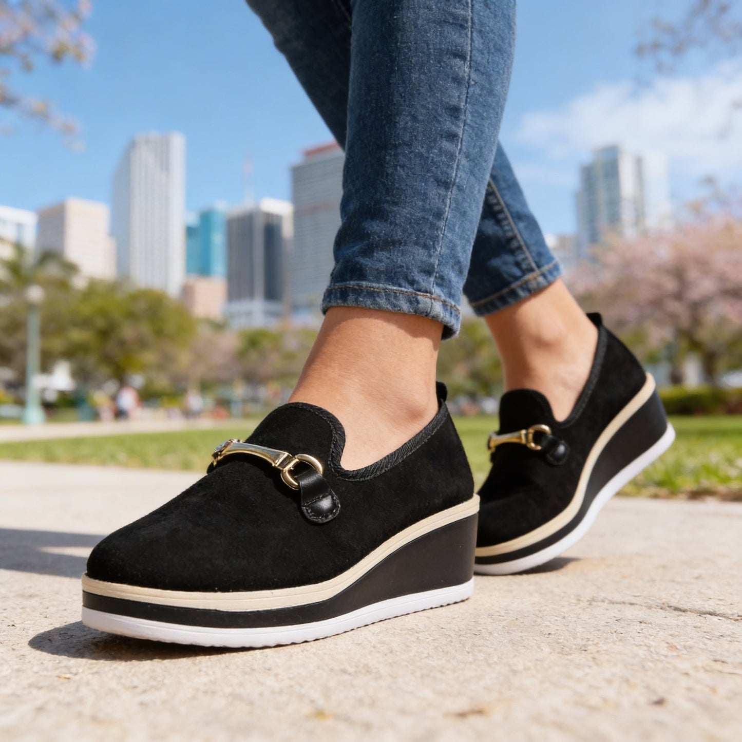 Damen Loafer mit gepolstertem Fußbett in Schwarz Jully