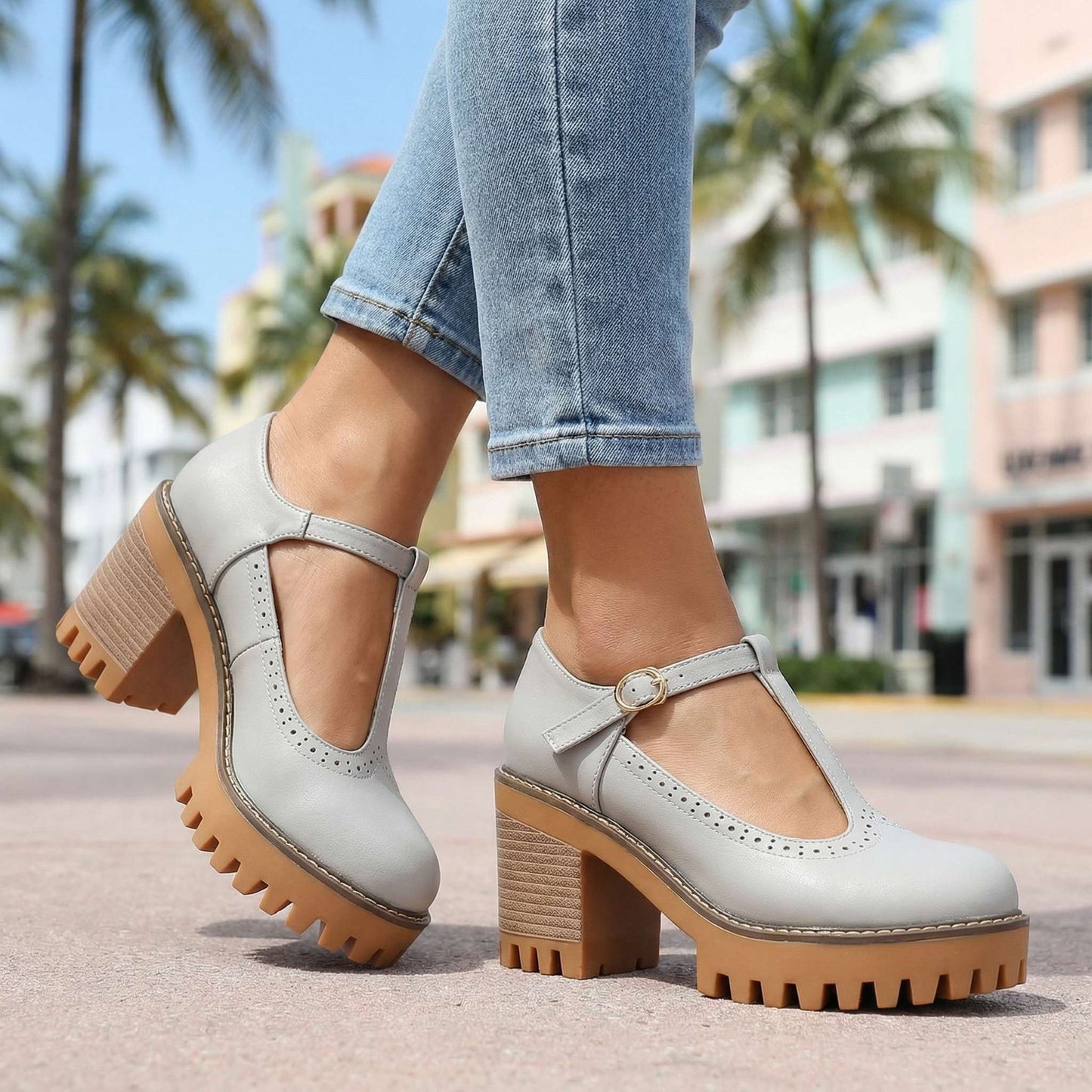 Damen Mary-Jane-Heels mit T-Riemen und gepolsterter Innensohle Jully