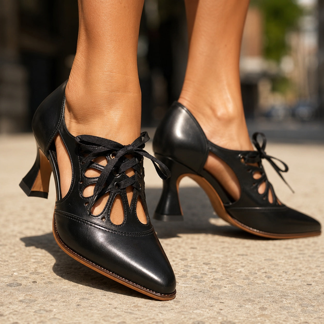 Damen Mary Jane Pumps mit Blütenblatt-Ausschnitt Jully