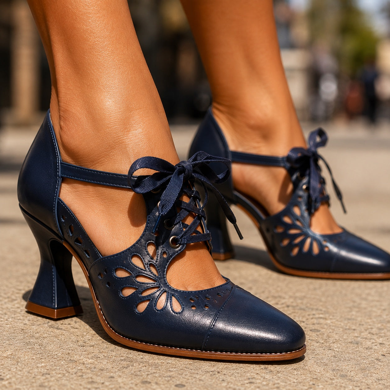 Damen Mary Jane Pumps mit Blütenblatt-Ausschnitt Jully