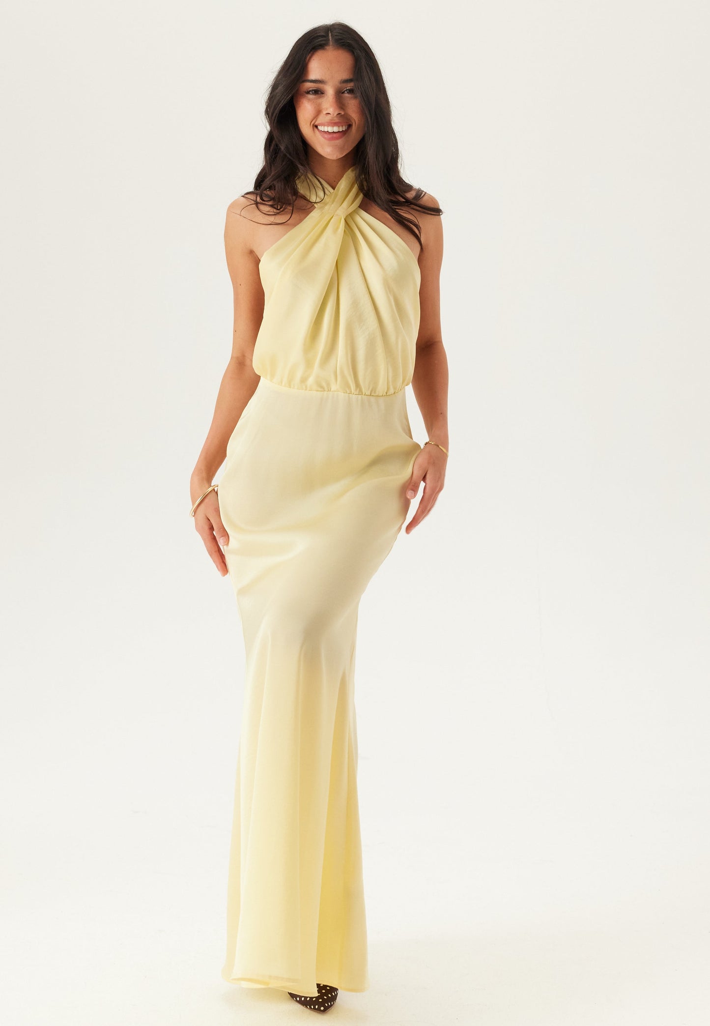 Damen Maxikleid aus Satin mit Neckholder in Buttergelb Jully
