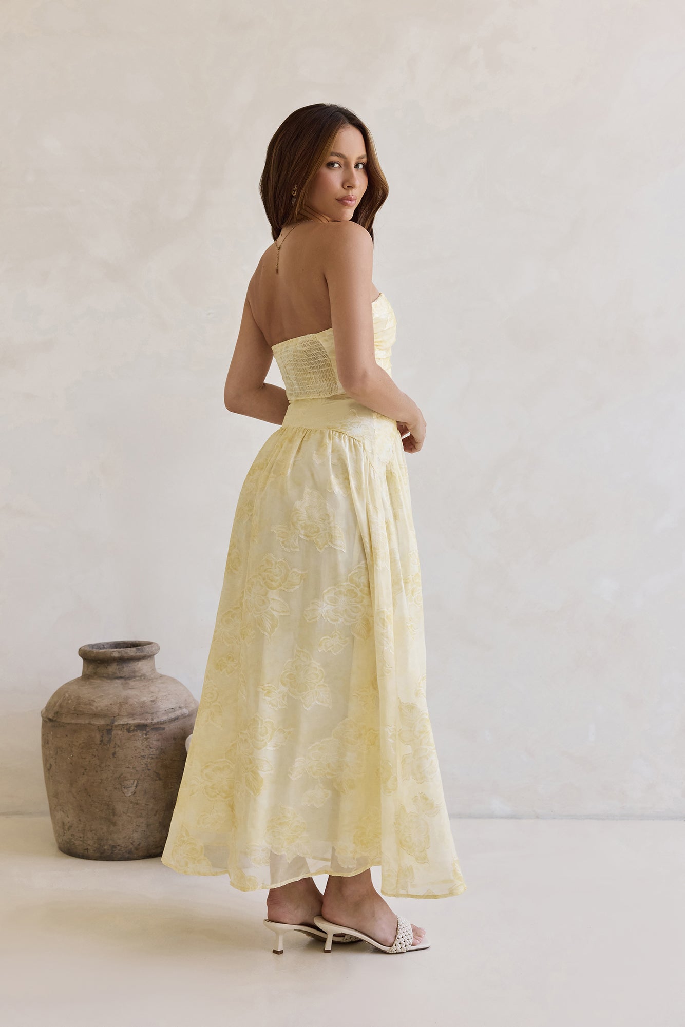 Damen Maxikleid mit Elastischem Rücken in Gelb Jully