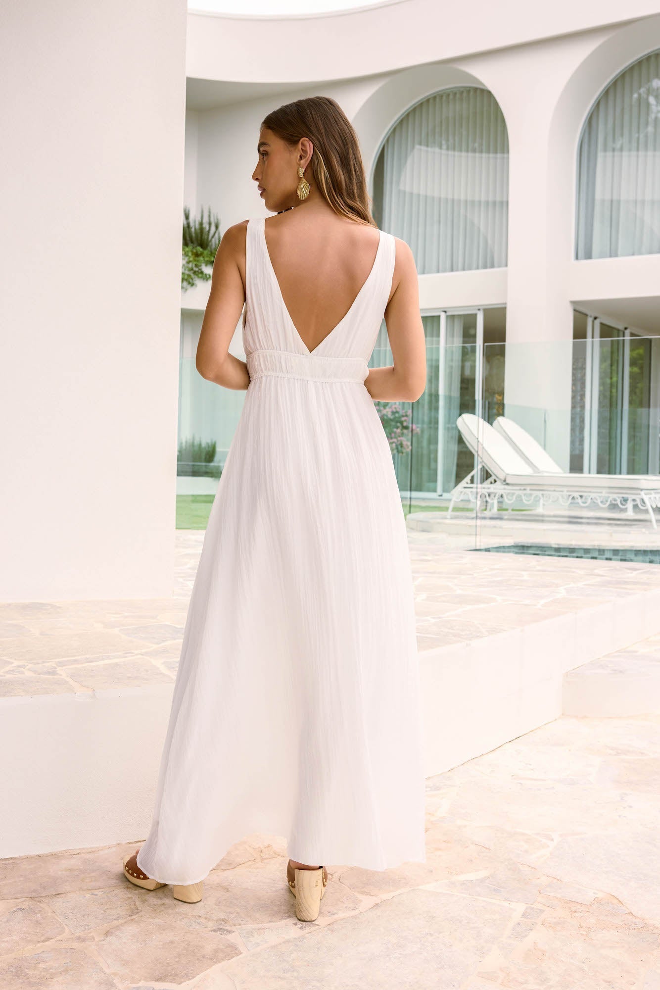 Damen Maxikleid mit Fließendem Design in Weiß Jully