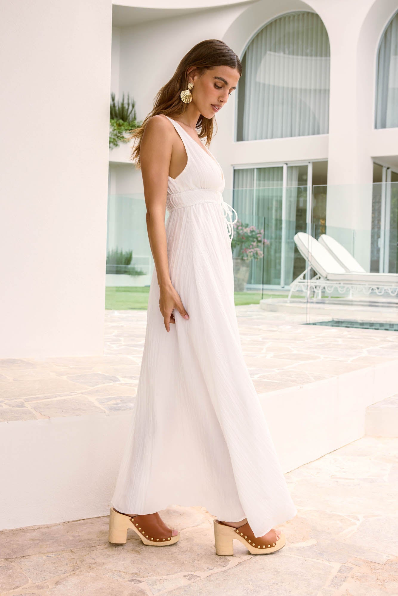 Damen Maxikleid mit Fließendem Design in Weiß Jully