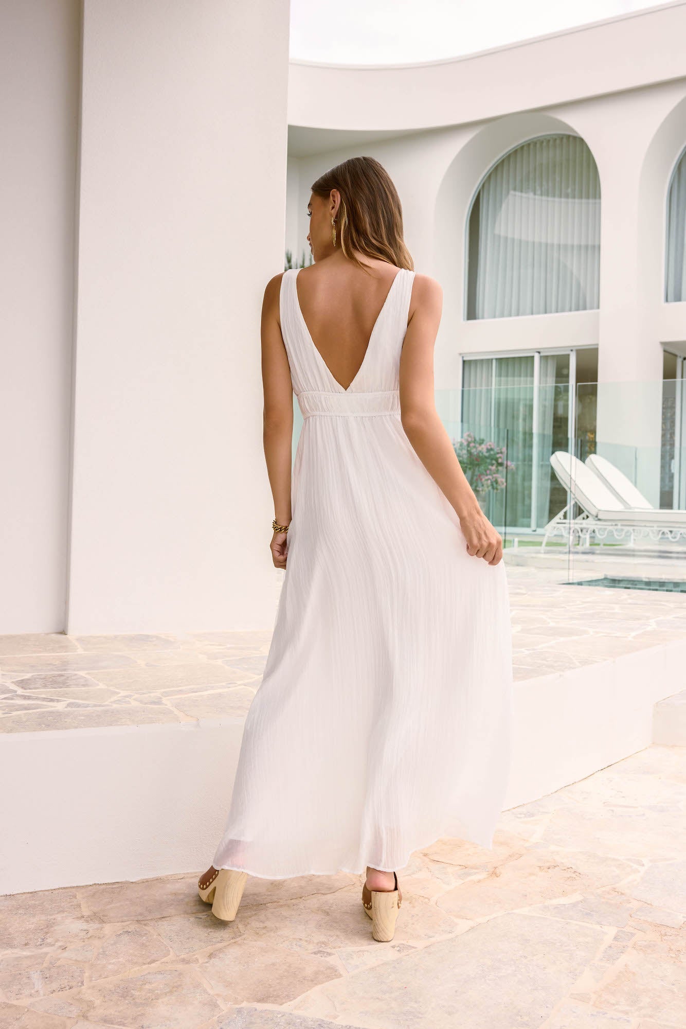 Damen Maxikleid mit Fließendem Design in Weiß Jully