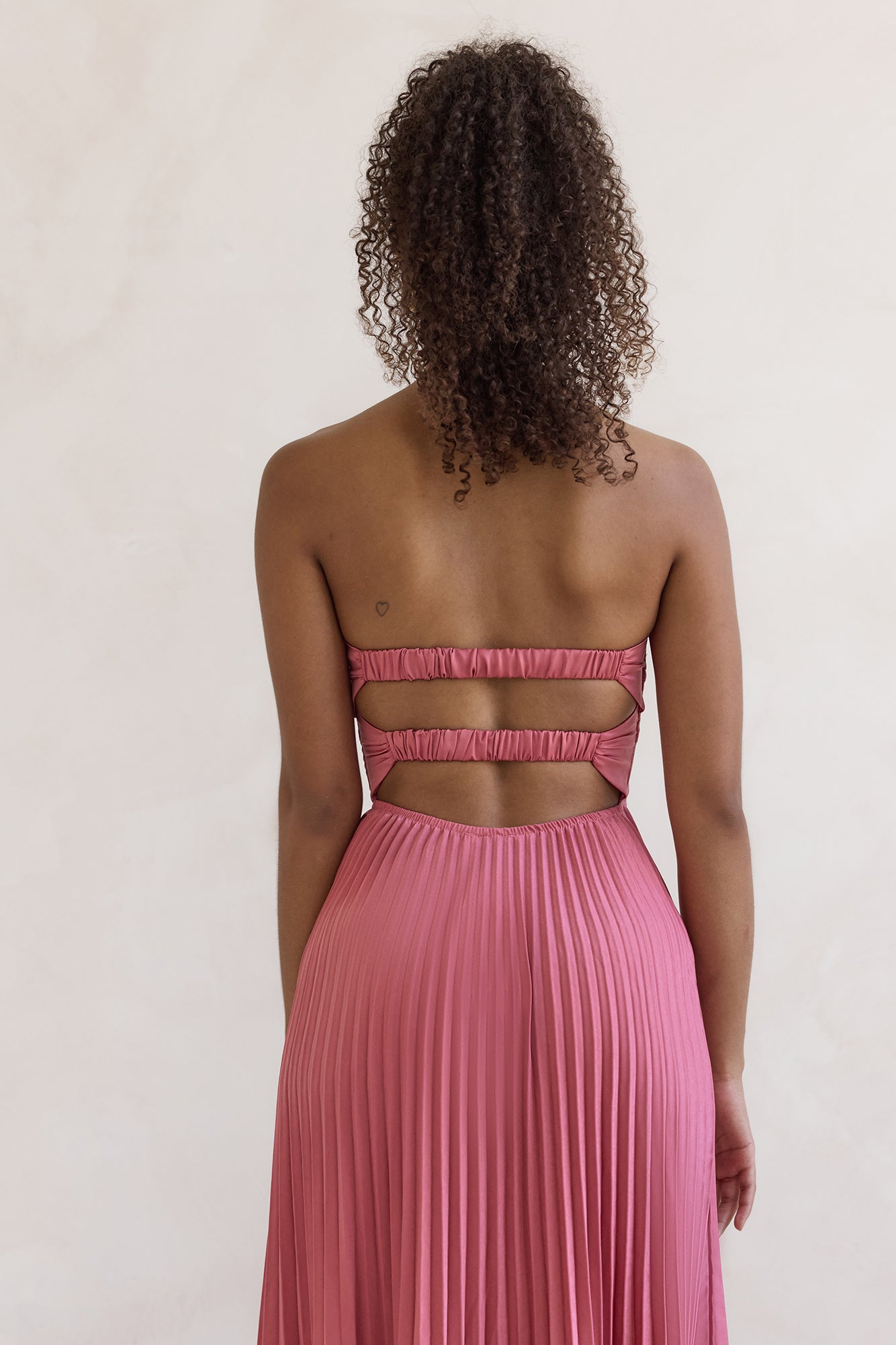 Damen Maxikleid mit Herz-Ausschnitt aus Plissee Jully