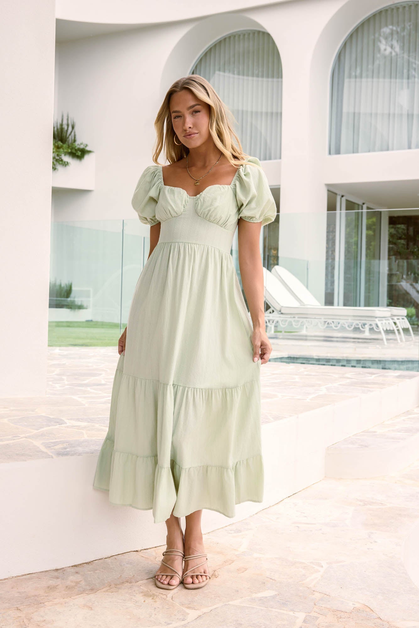 Damen Maxikleid mit Herz-Ausschnitt und Puffärmeln Jully