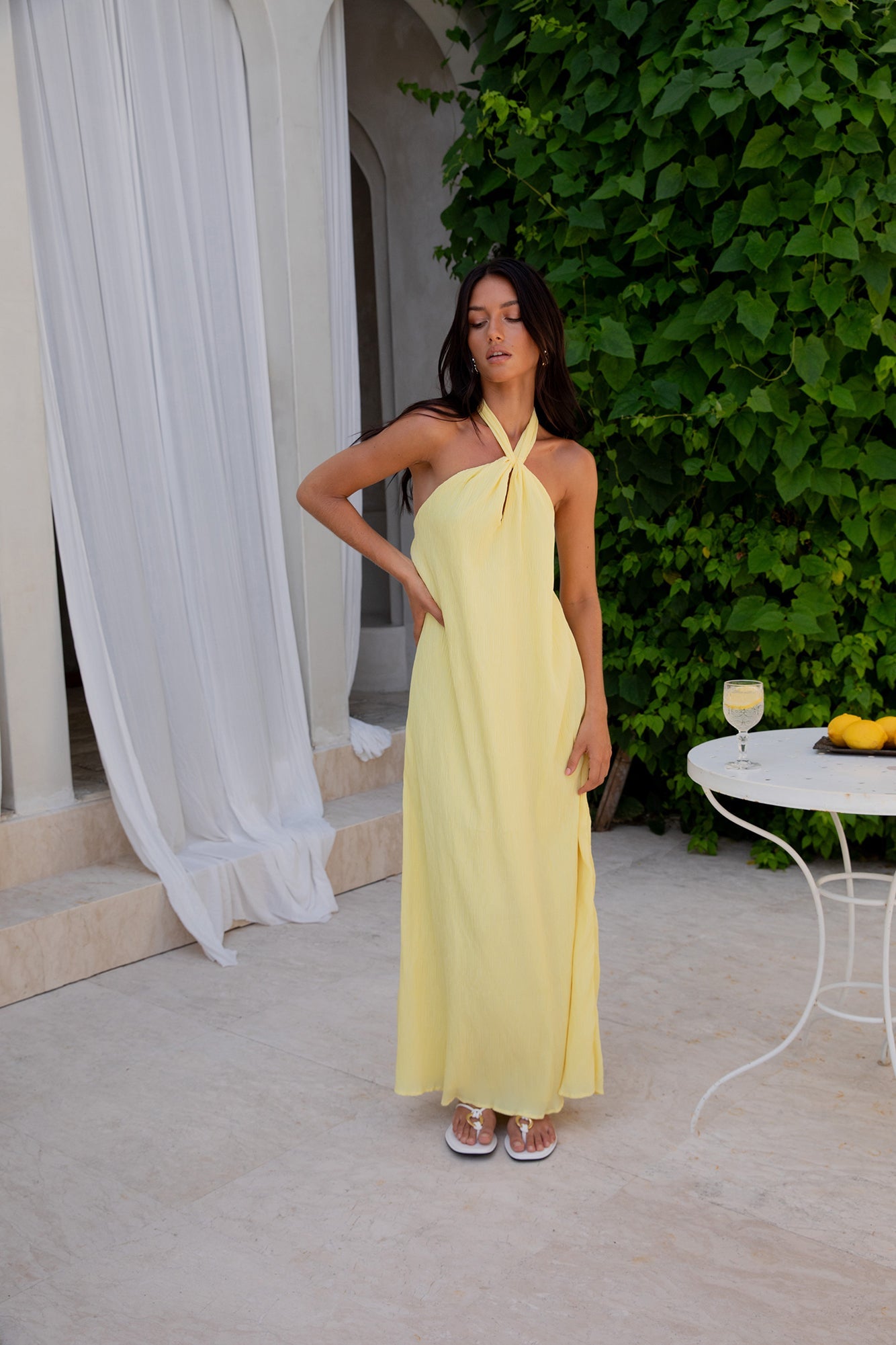 Damen Maxikleid mit Neckholder in Gelb Jully