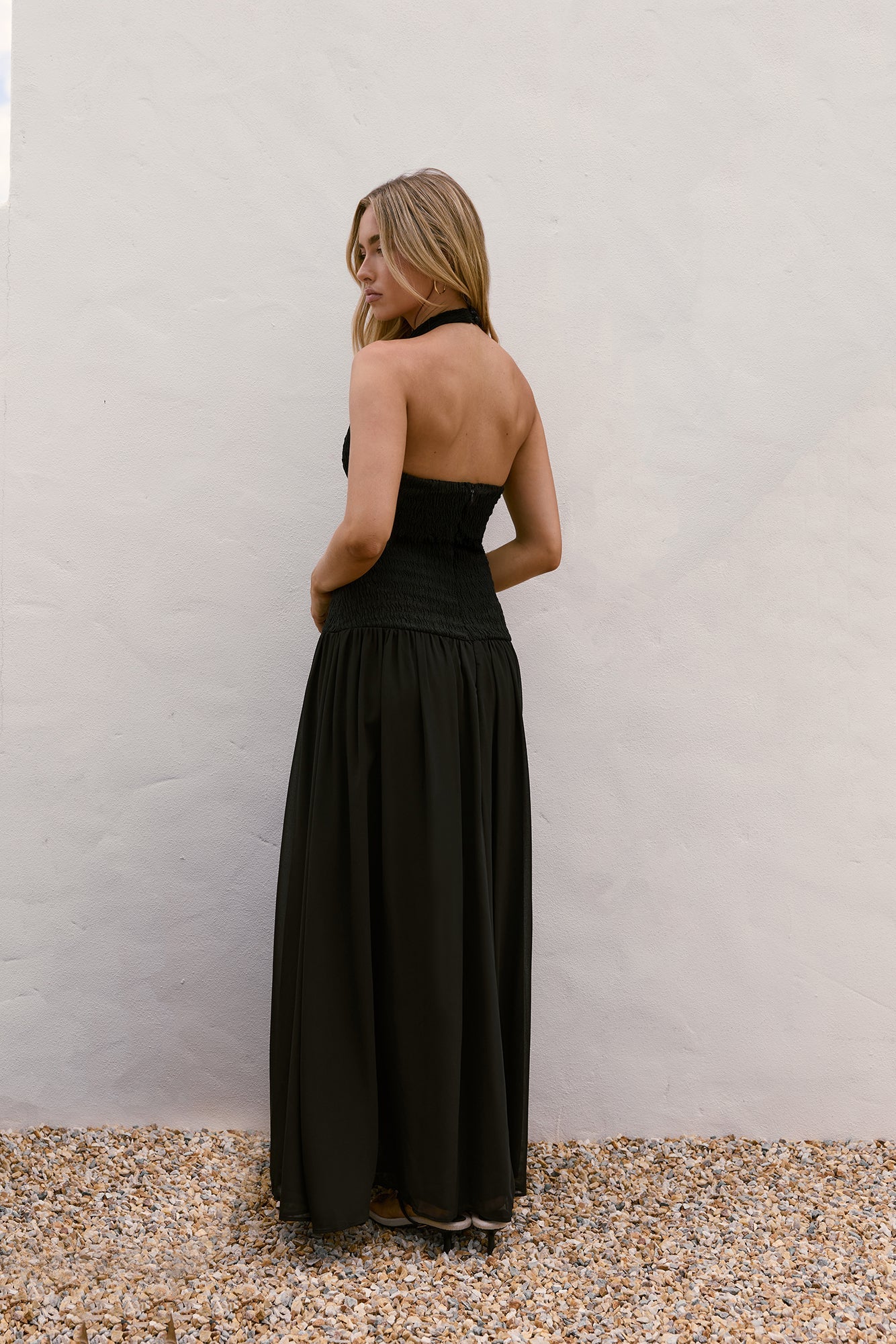 Damen Maxikleid mit Neckholder und V-Ausschnitt Jully