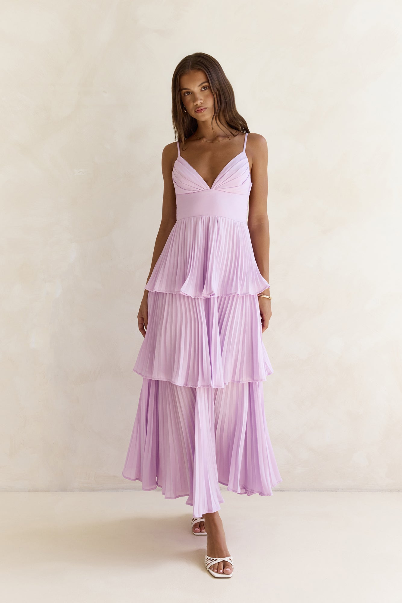 Damen Maxikleid mit Plissee-Design und V-Ausschnitt Jully
