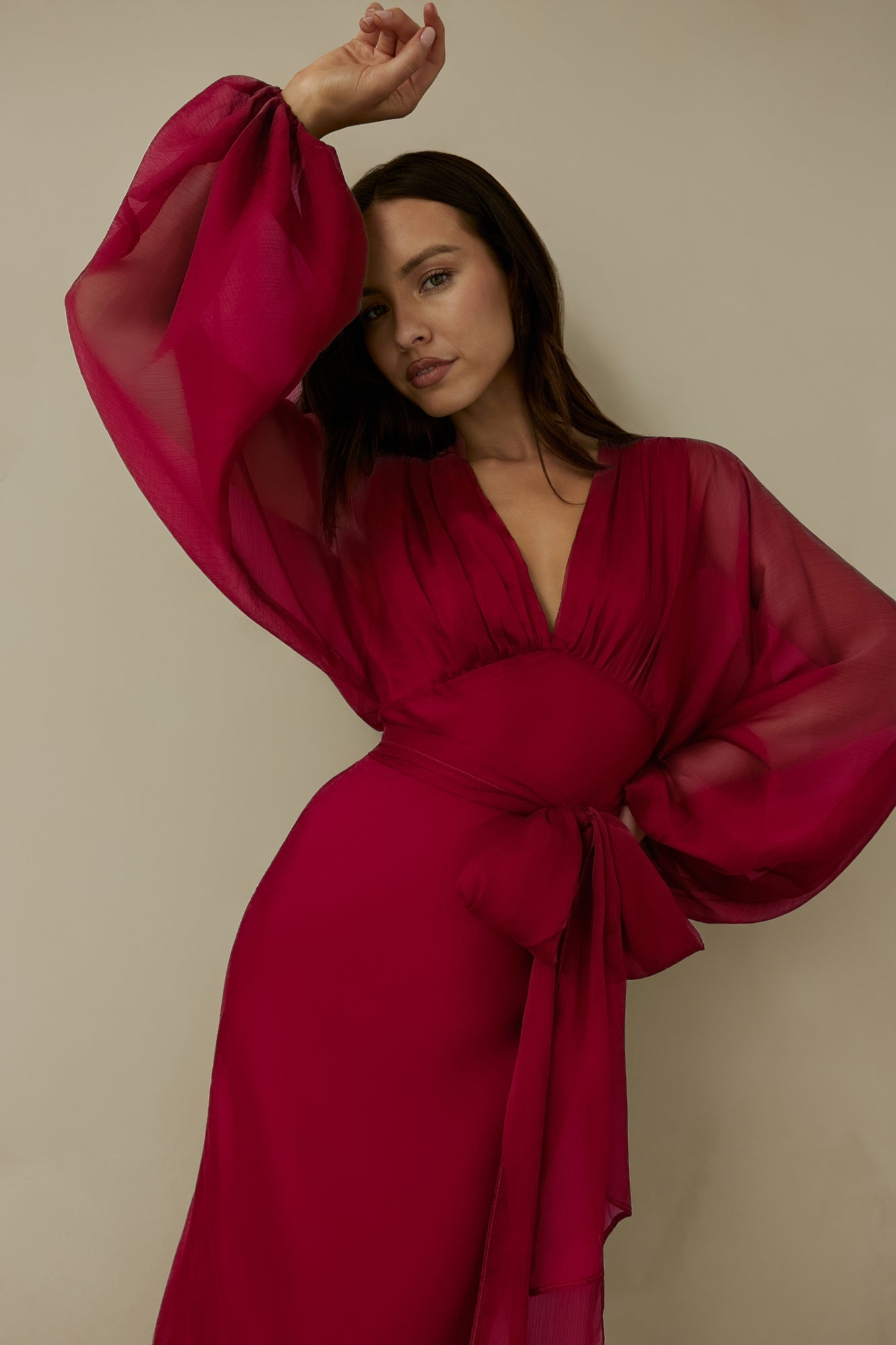 Damen Maxikleid mit V-Ausschnitt und Ballonärmeln Jully