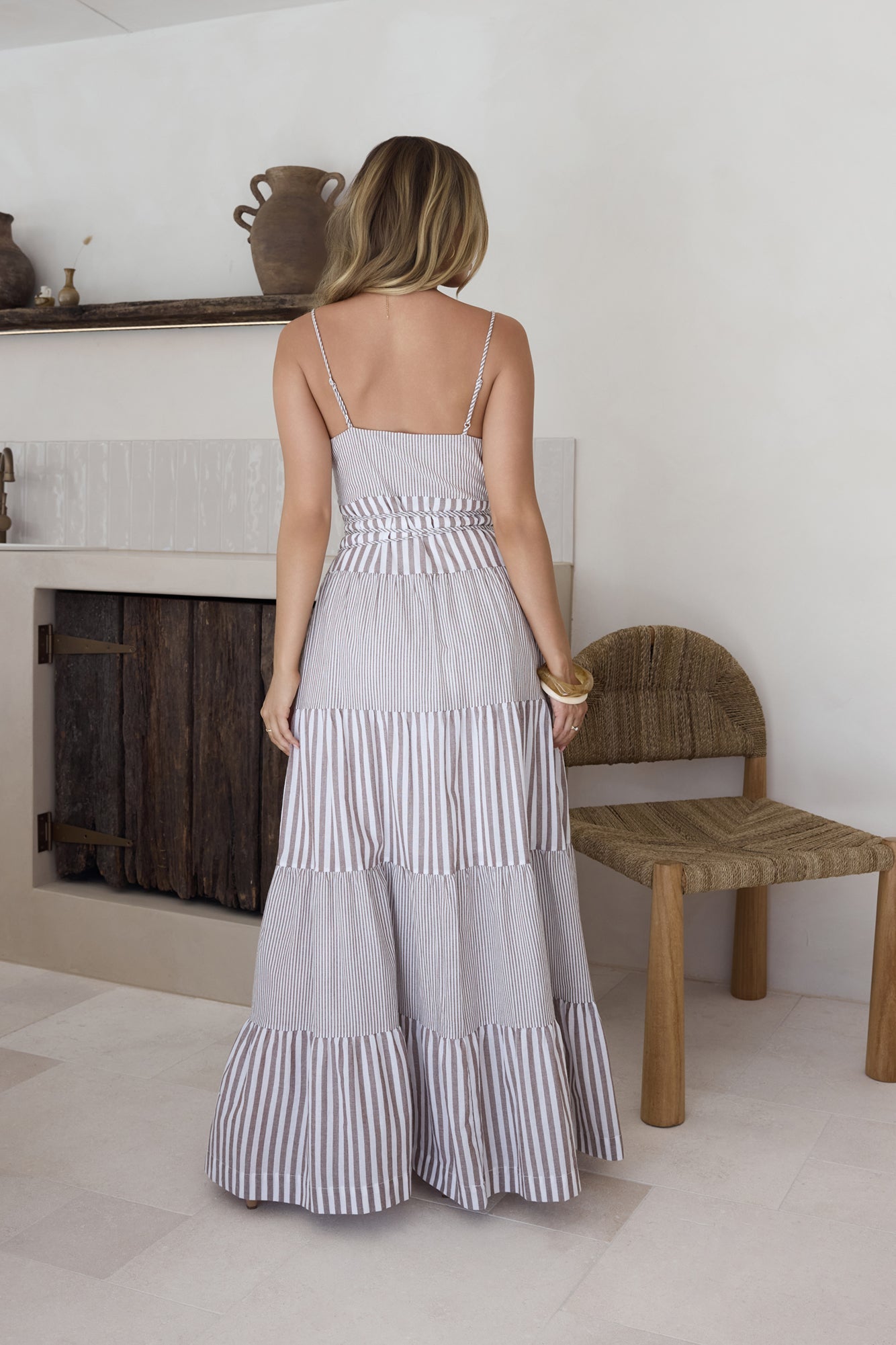 Damen Maxikleid mit V-Ausschnitt und Taillenband Jully