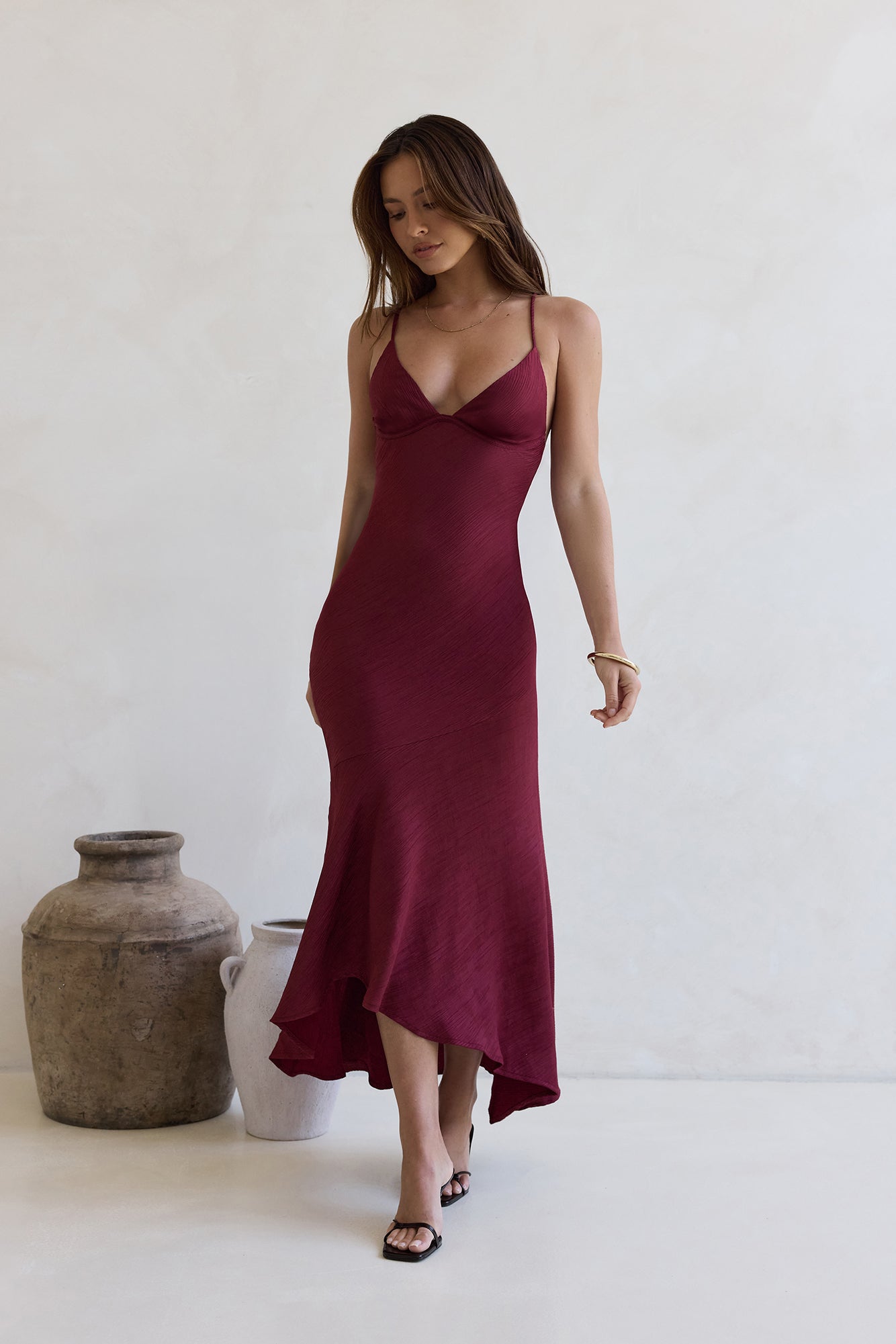 Damen Maxikleid mit V-Ausschnitt und asymmetrischem Saum Jully