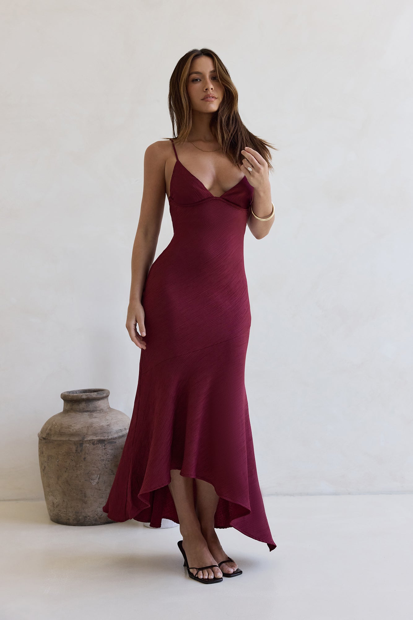 Damen Maxikleid mit V-Ausschnitt und asymmetrischem Saum Jully